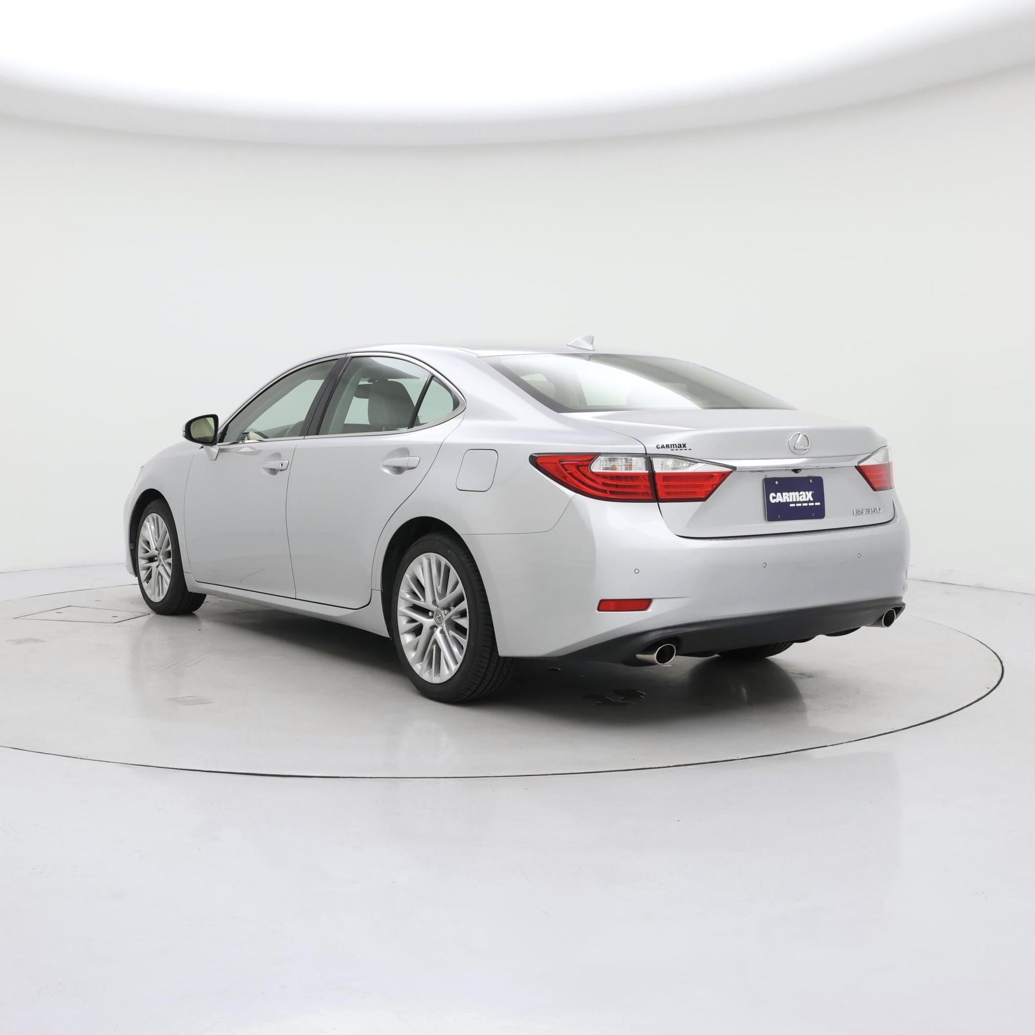 Thumbnail: 2015 Lexus ES - 2
