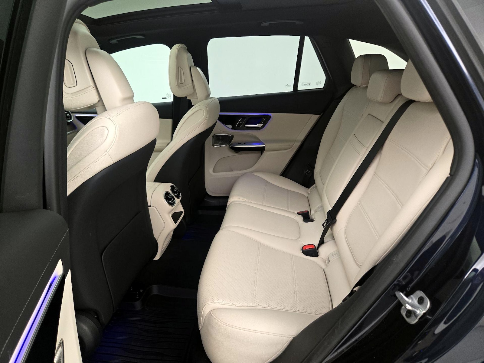 2024 Mercedes-Benz GLC GLC 300 - Photo 22
