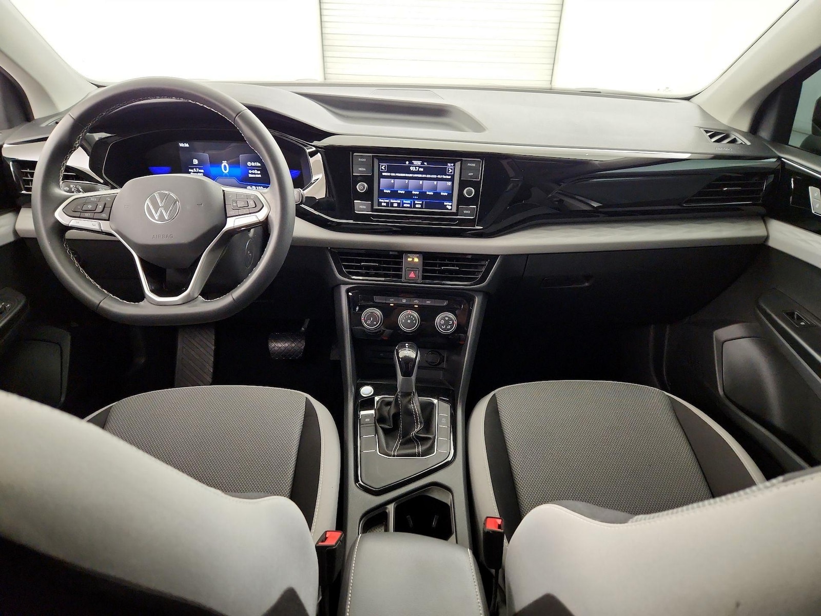 2023 Volkswagen Taos S - Photo 10