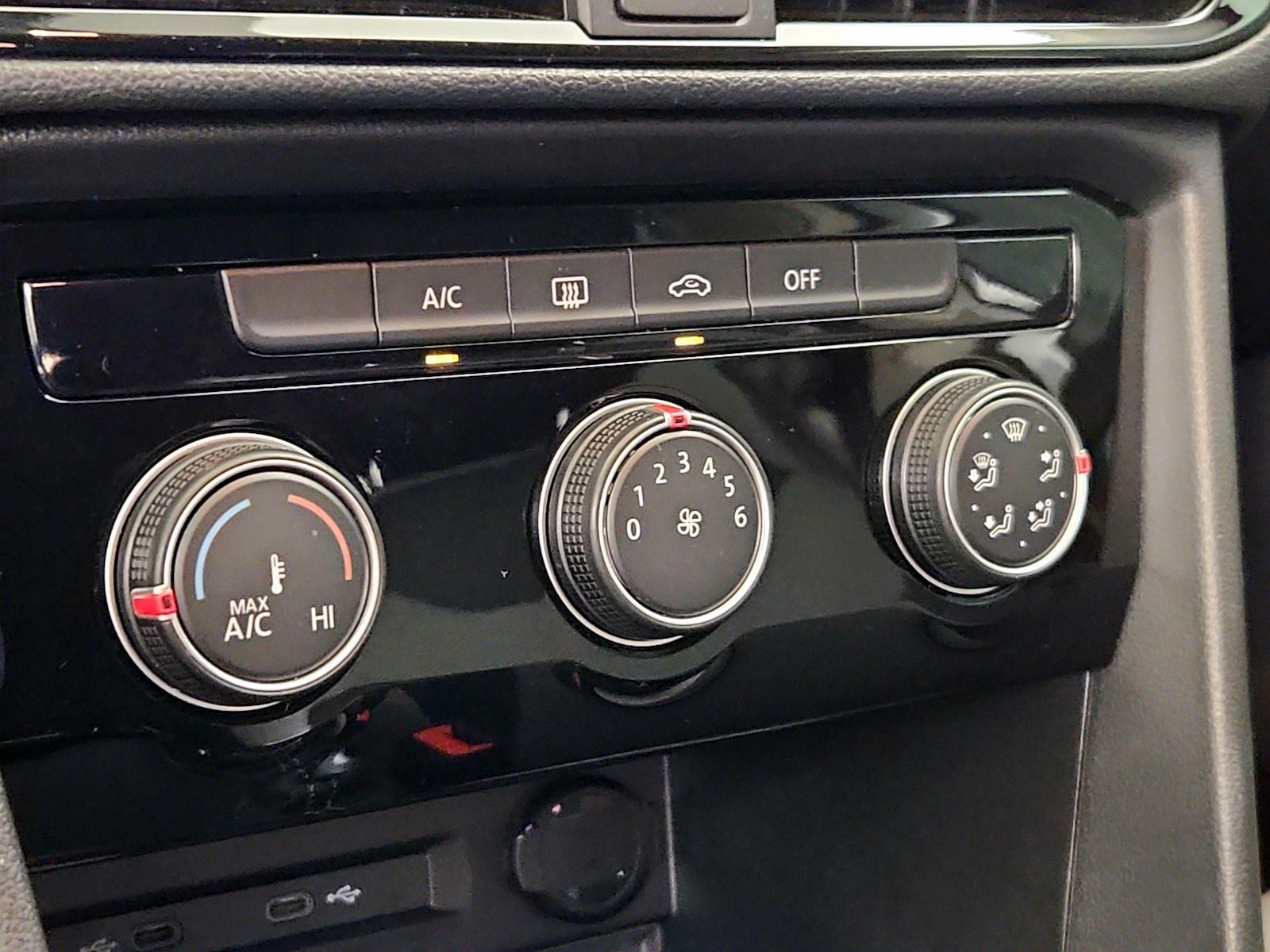 2023 Volkswagen Taos S - Photo 17