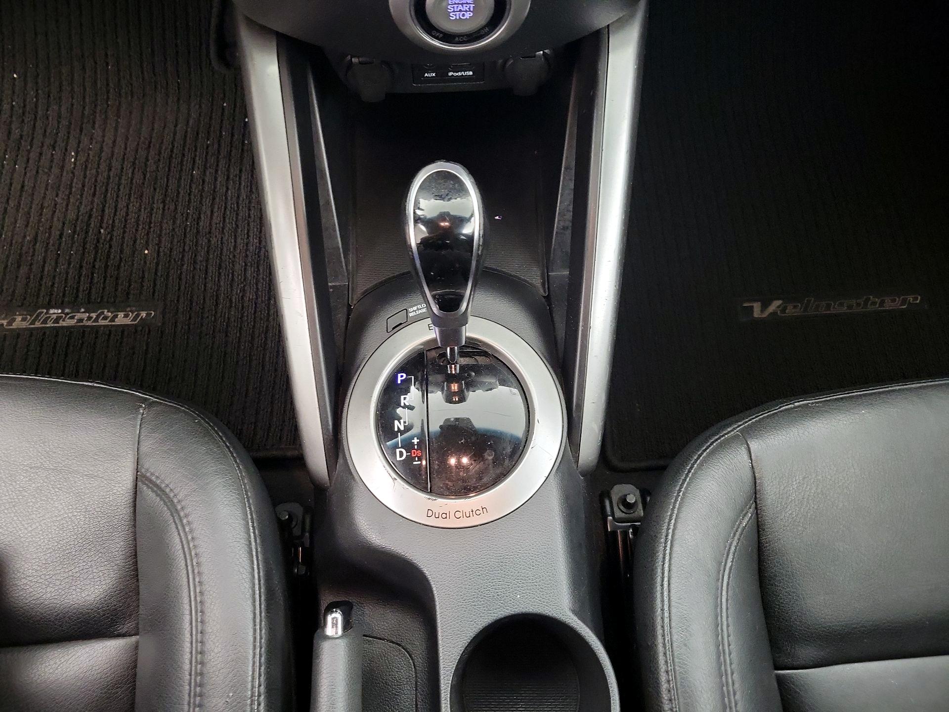 Thumbnail: 2014 Hyundai Veloster - 18