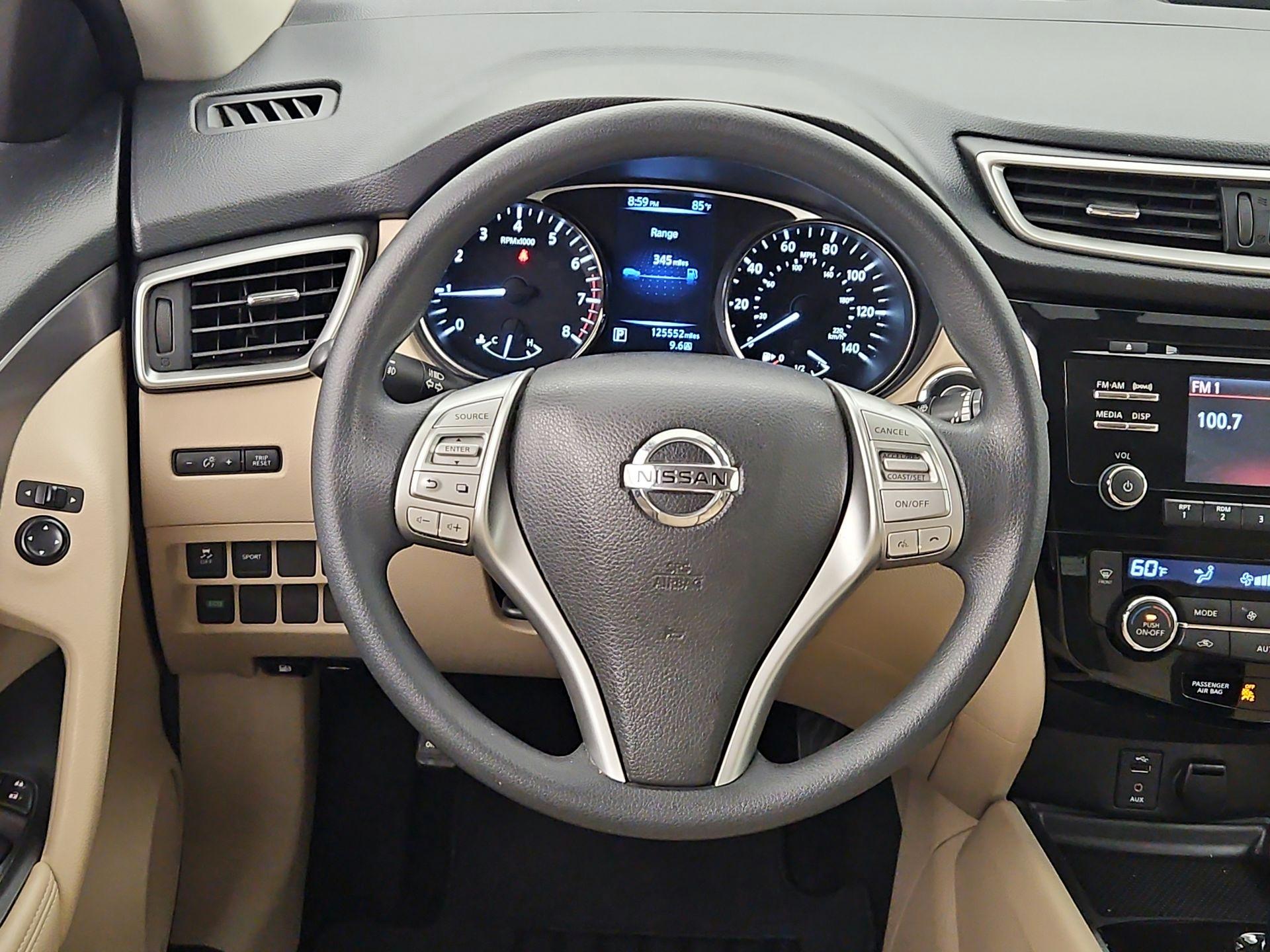 Thumbnail: 2016 Nissan Rogue - 10