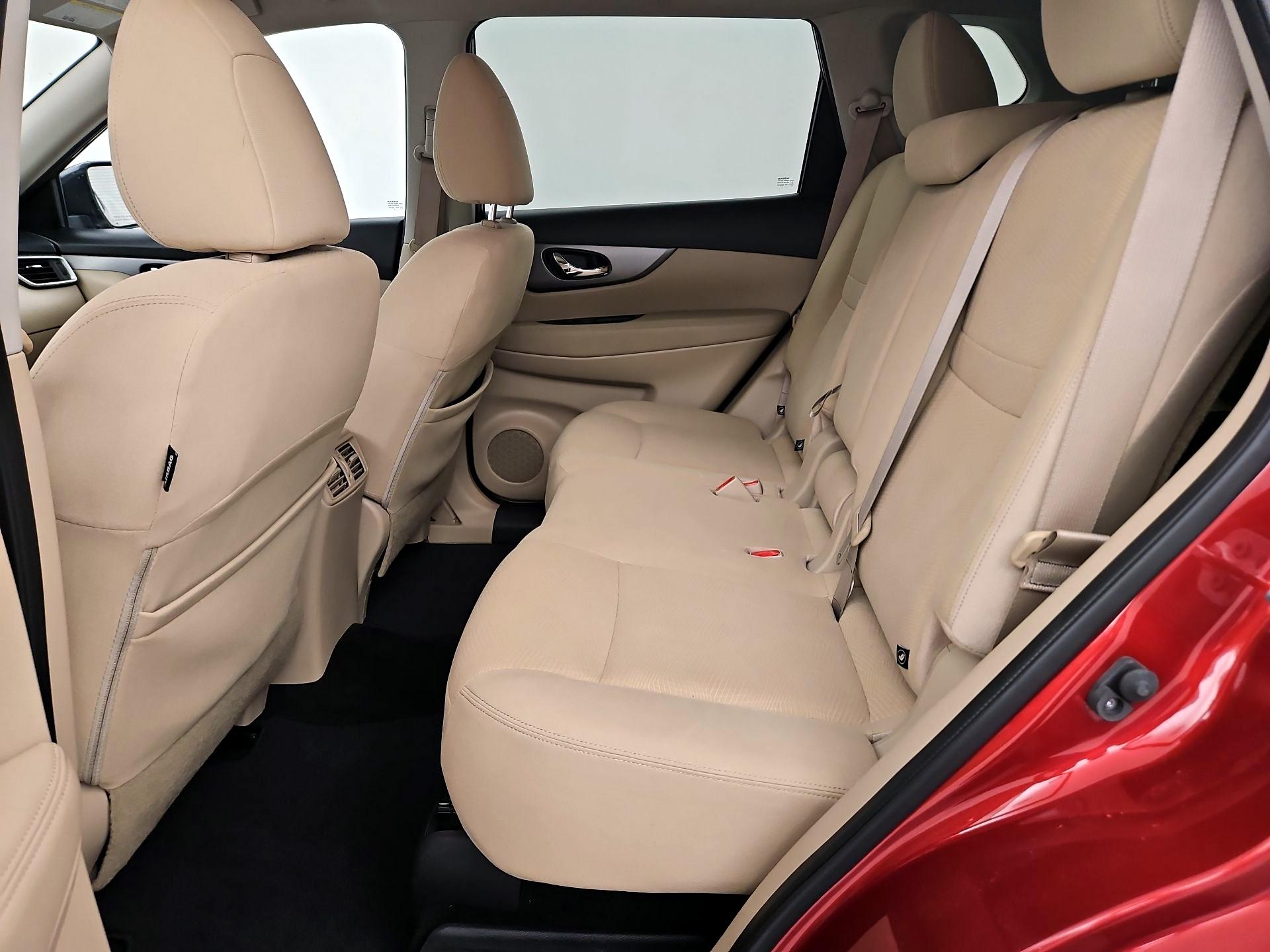 Thumbnail: 2016 Nissan Rogue - 19