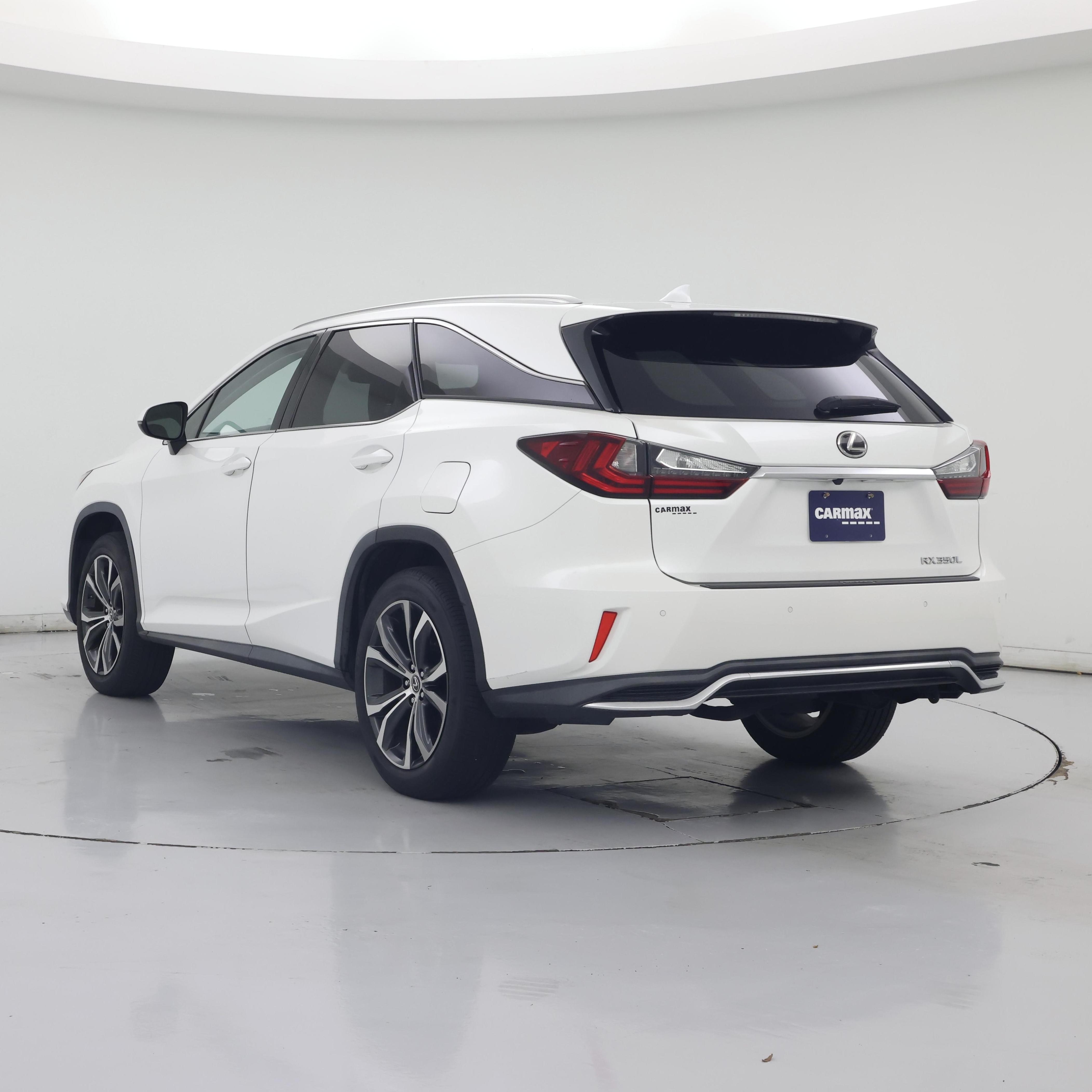 Thumbnail: 2018 Lexus RX - 2