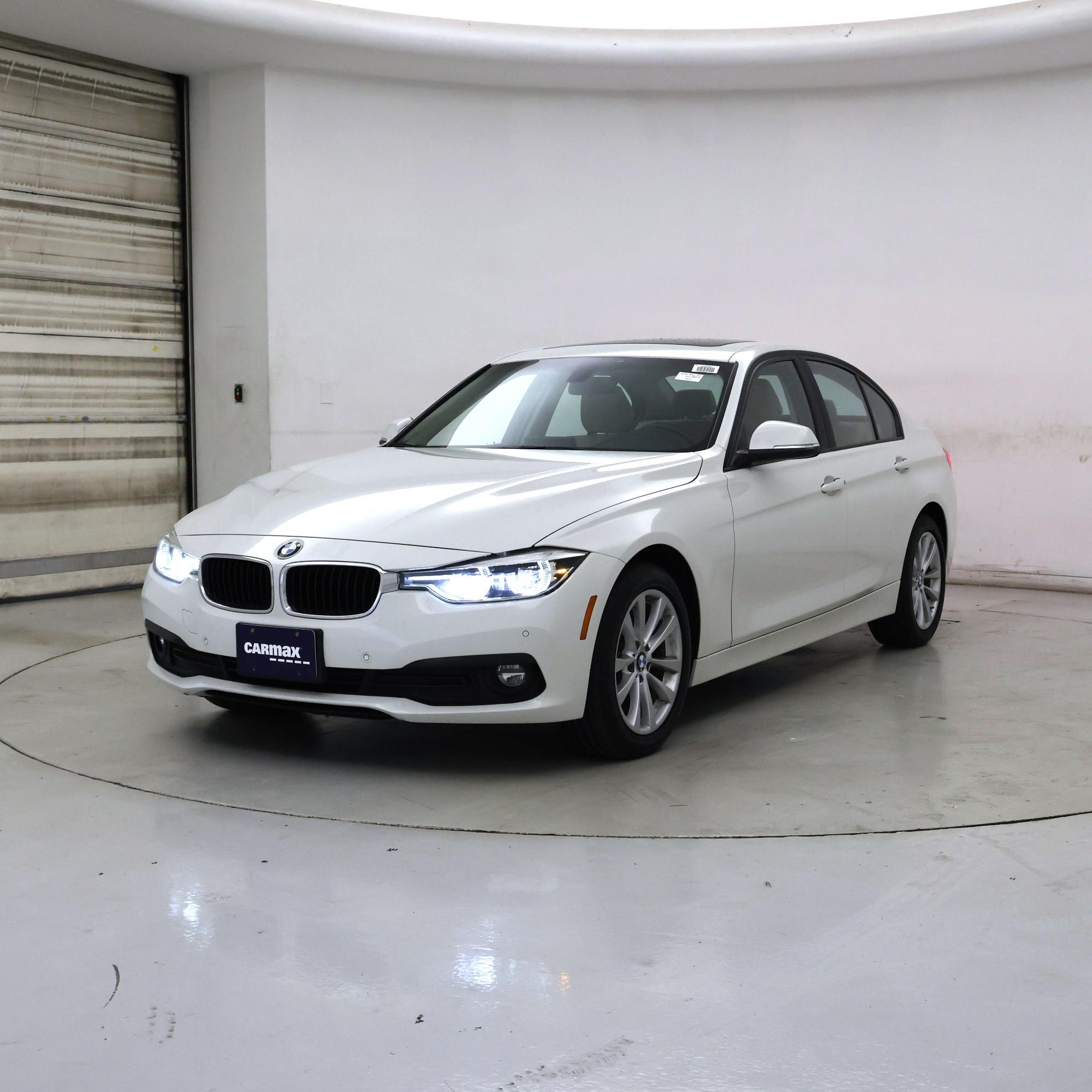 Thumbnail: 2018 BMW 3 Series - 4