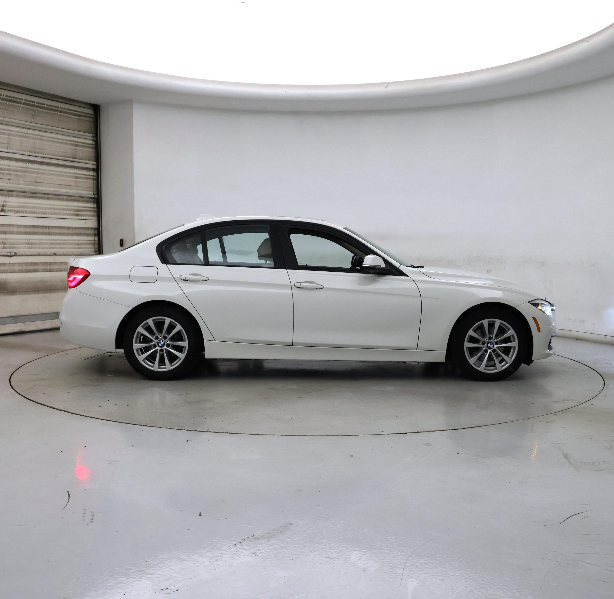 Thumbnail: 2018 BMW 3 Series - 7