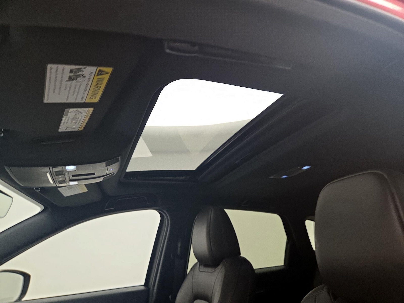 Sunroof(s) & Overhead Airbags