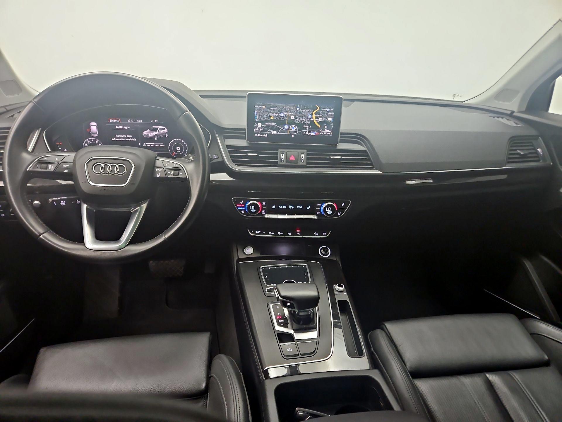 Thumbnail: 2020 Audi Q5 - 9