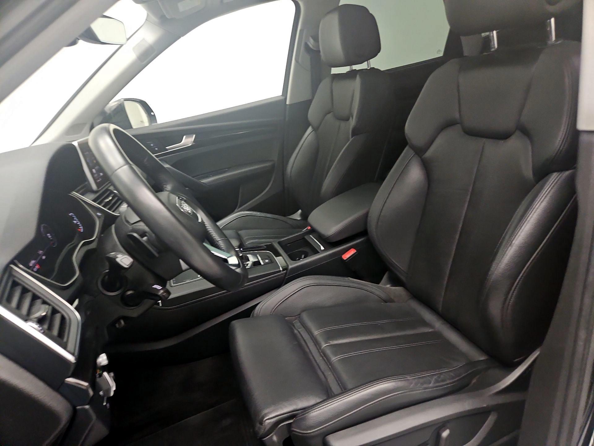 Thumbnail: 2020 Audi Q5 - 11