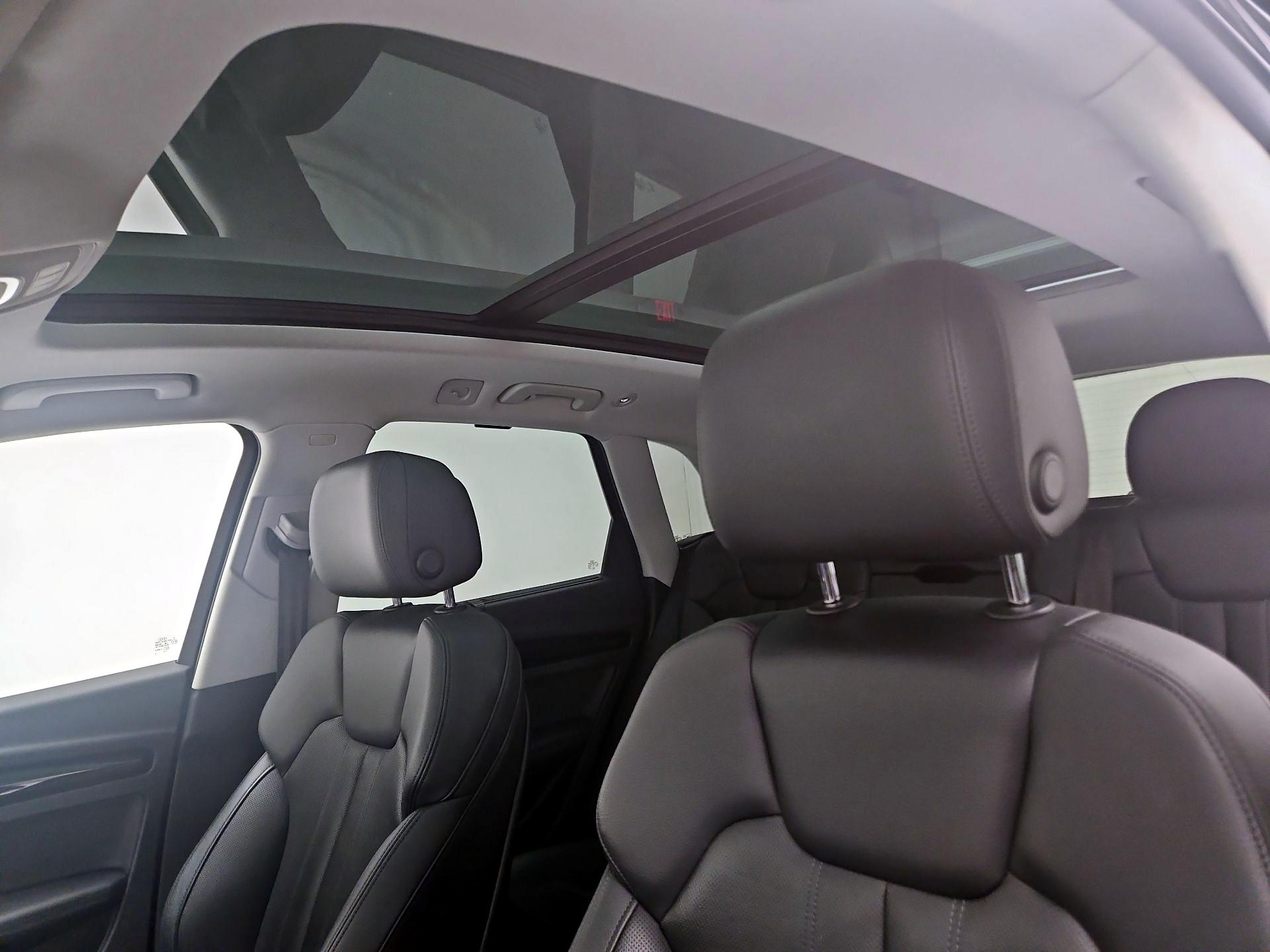 Thumbnail: 2020 Audi Q5 - 20