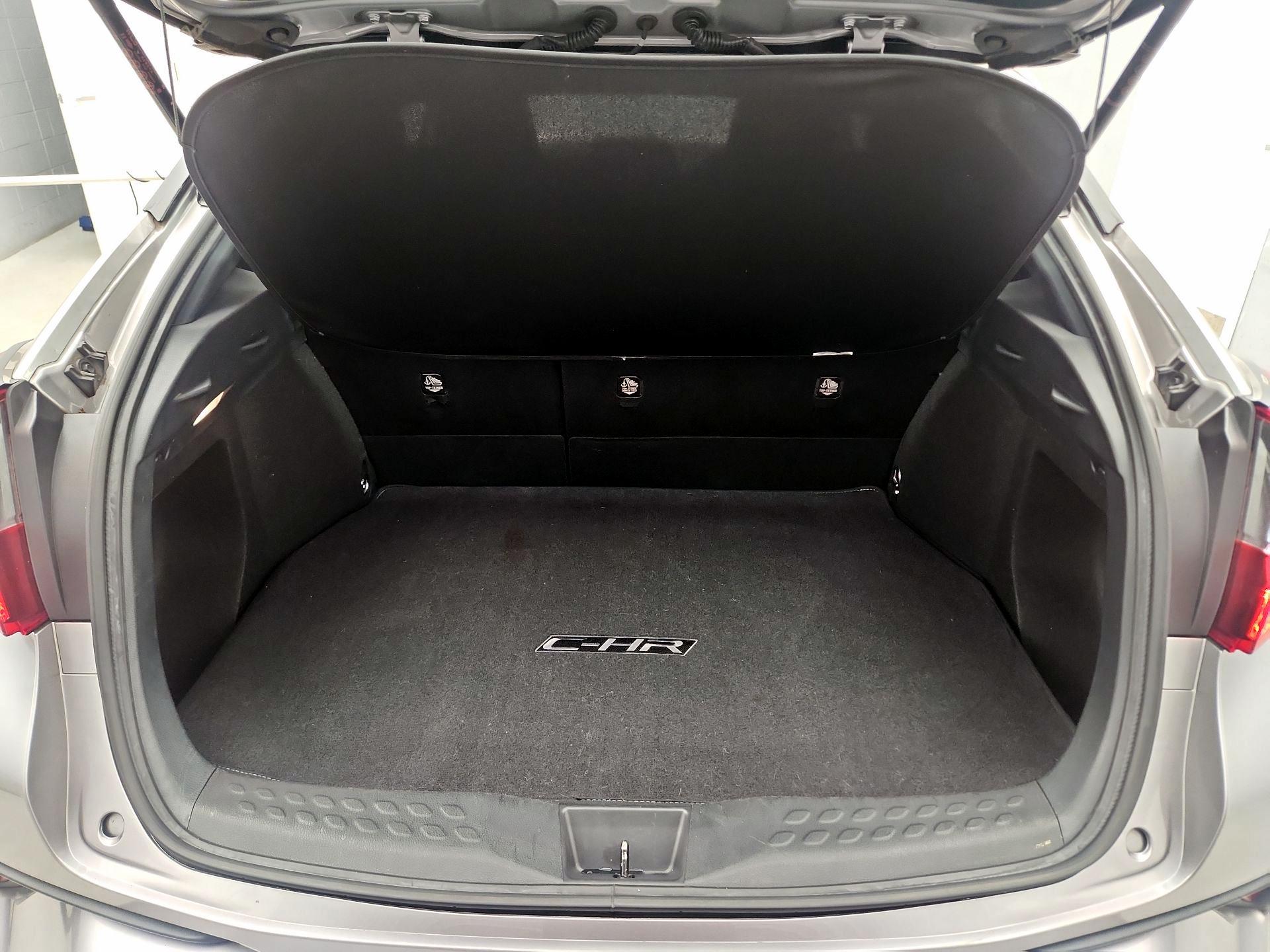 Thumbnail: 2019 Toyota C-HR - 20
