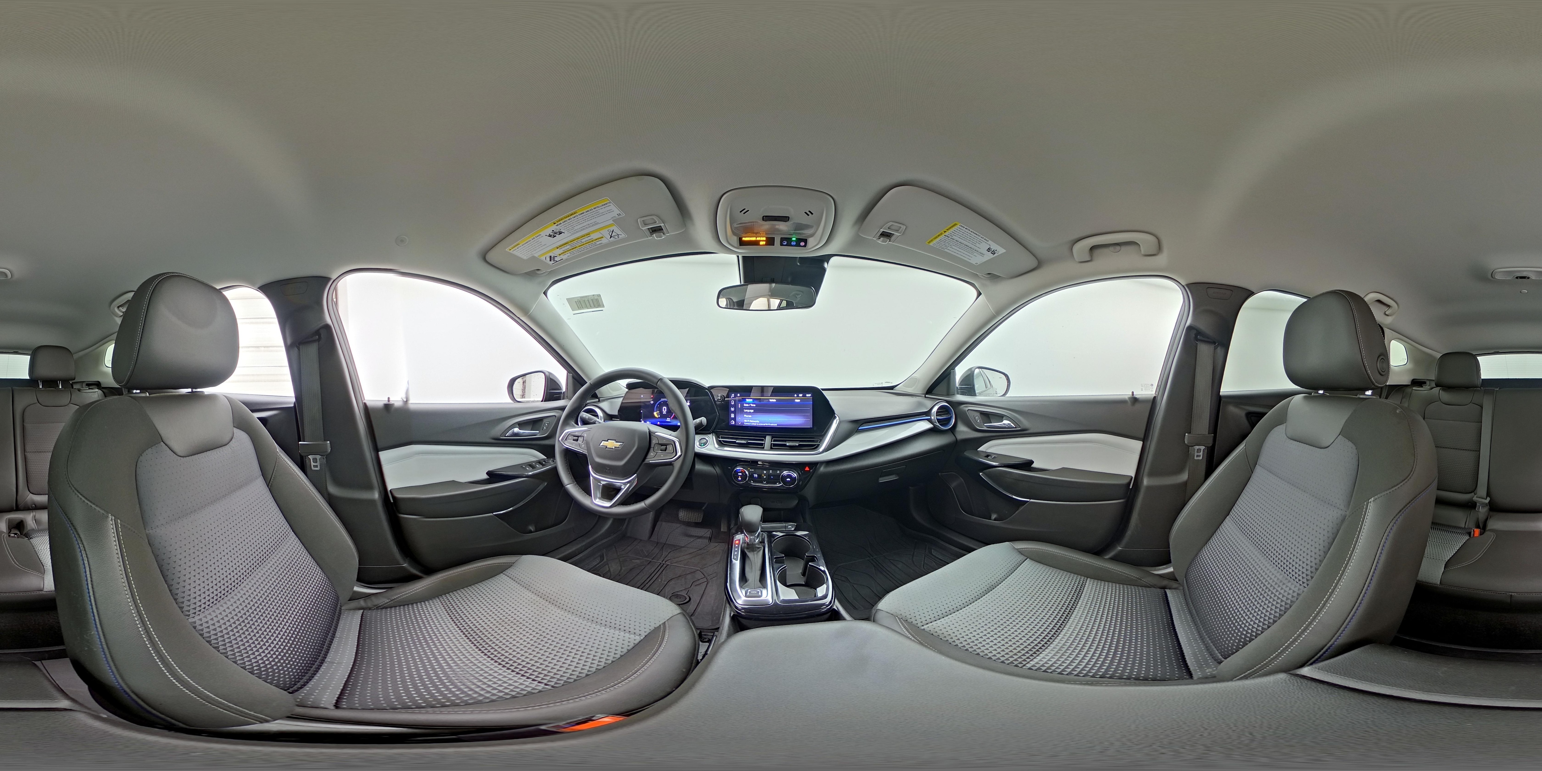 2025 Chevrolet Trax LT - Photo 24