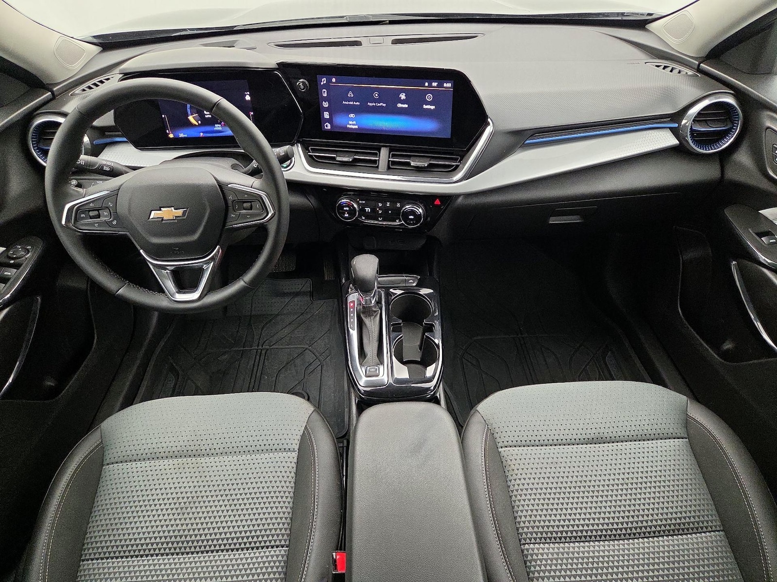 2025 Chevrolet Trax LT - Photo 10
