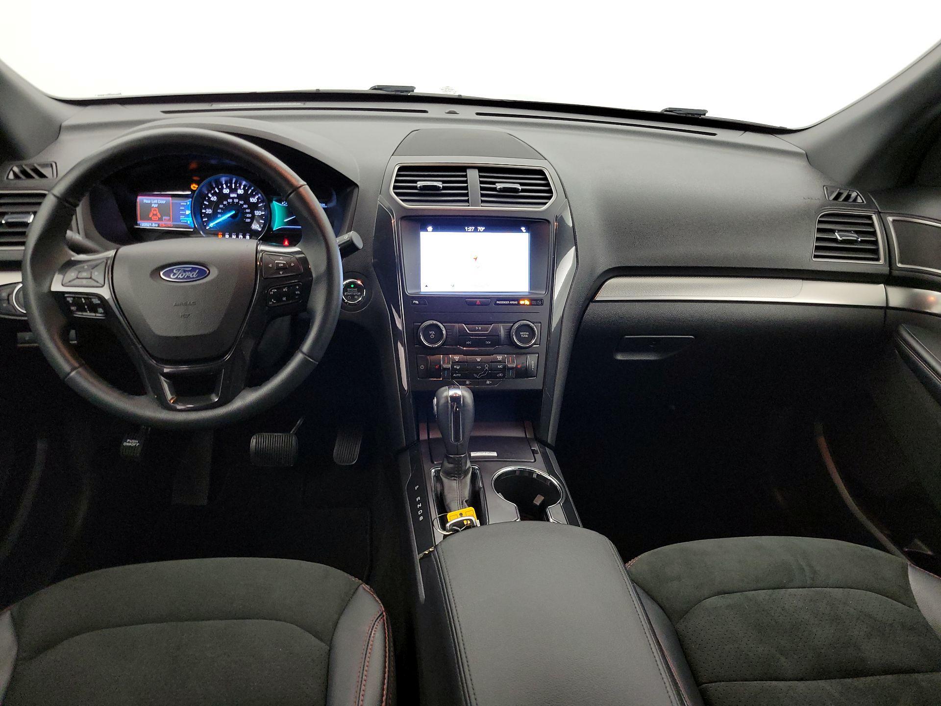 Thumbnail: 2019 Ford Explorer - 9
