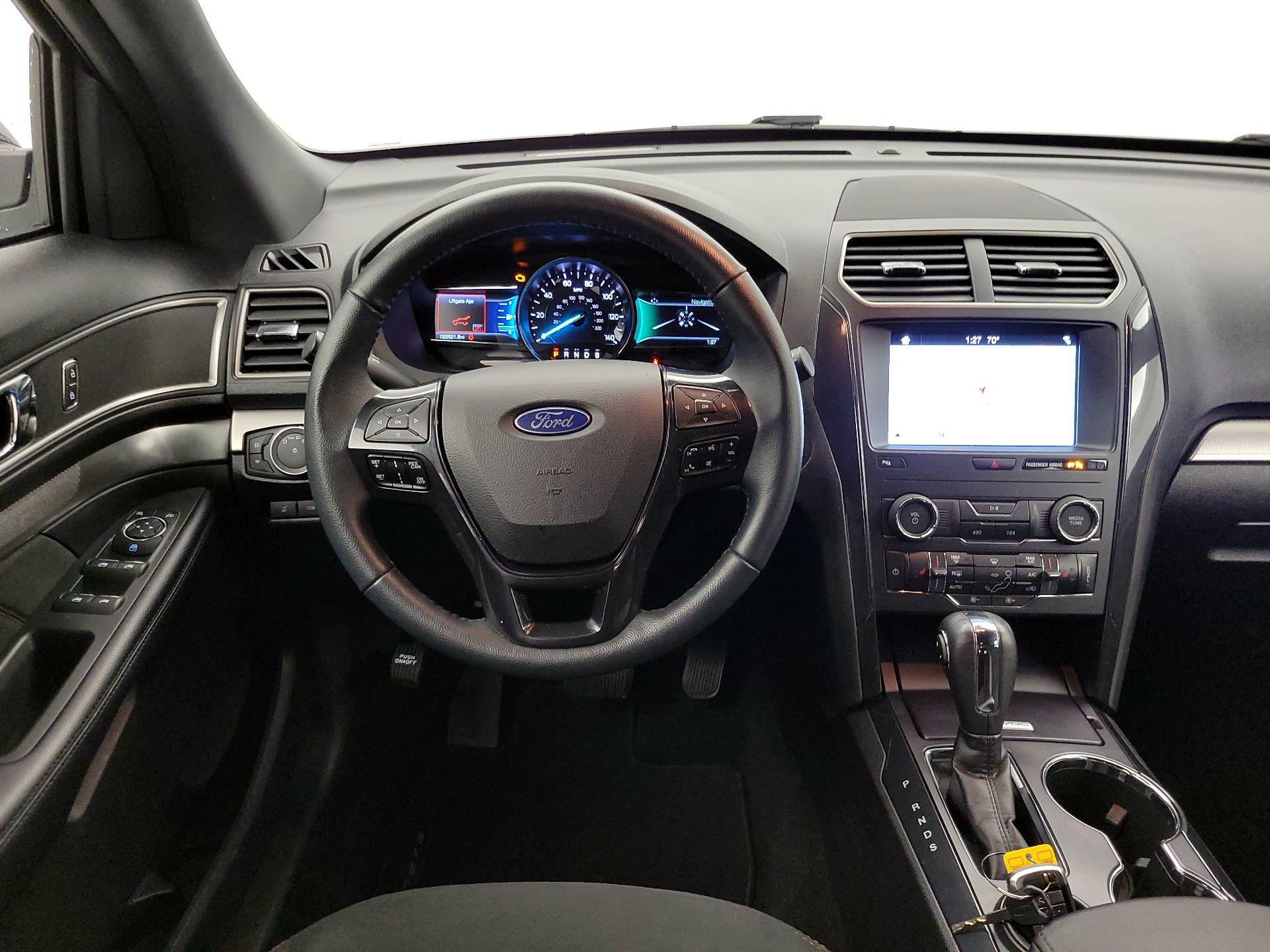 Thumbnail: 2019 Ford Explorer - 10