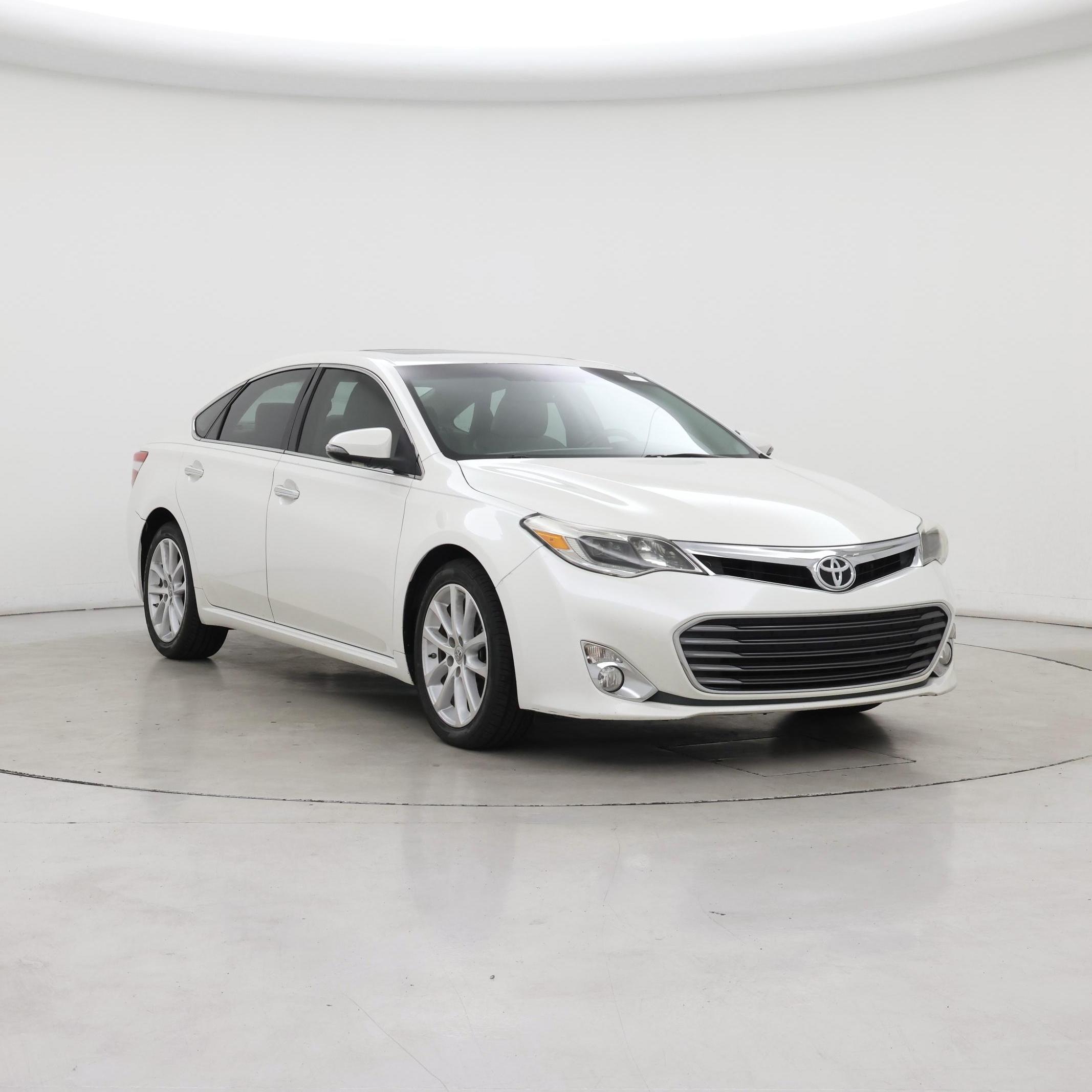 White 2014 Toyota Avalon Sedan Front-Wheel Drive Automatic