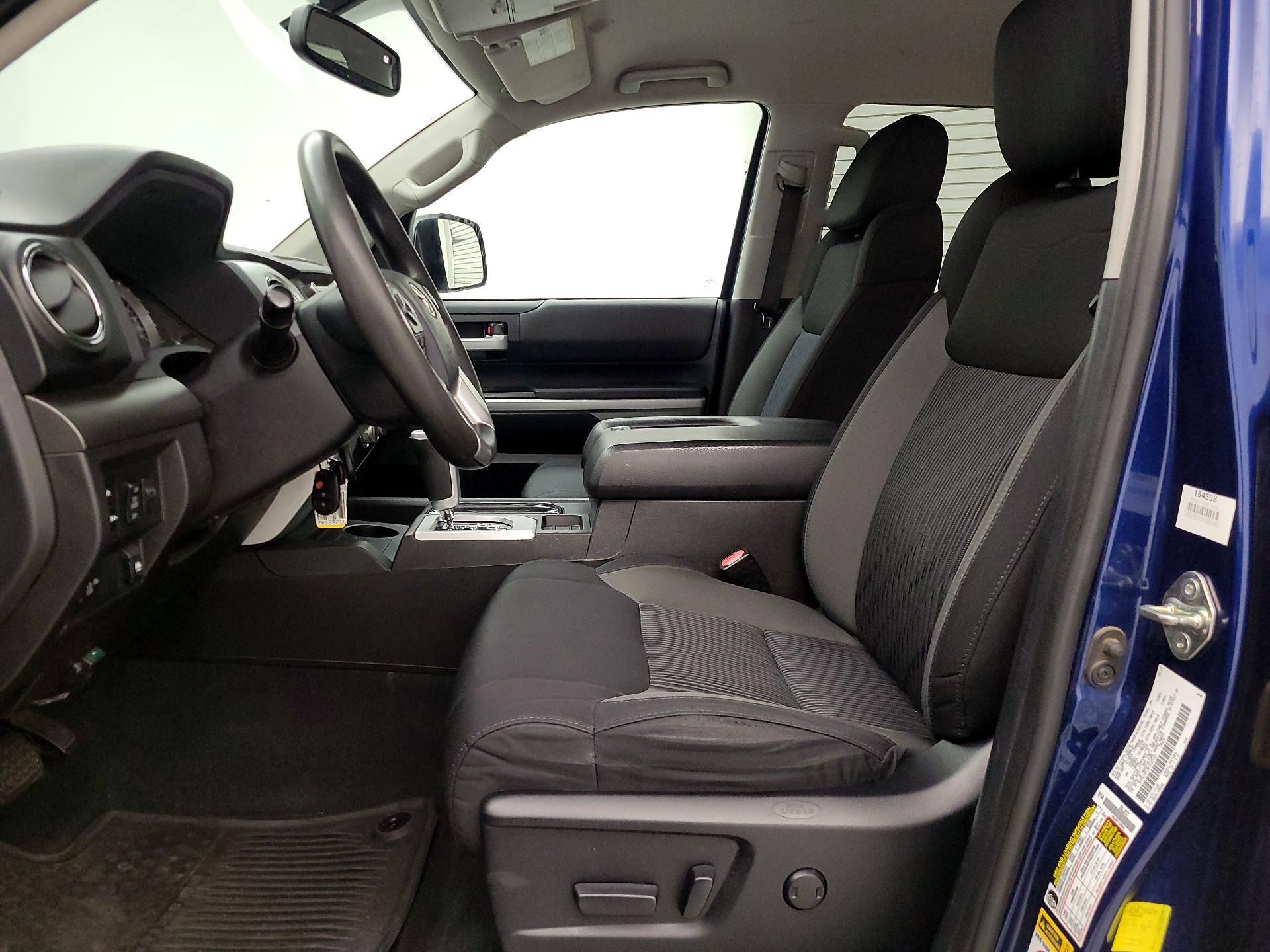 Thumbnail: 2015 Toyota Tundra - 11