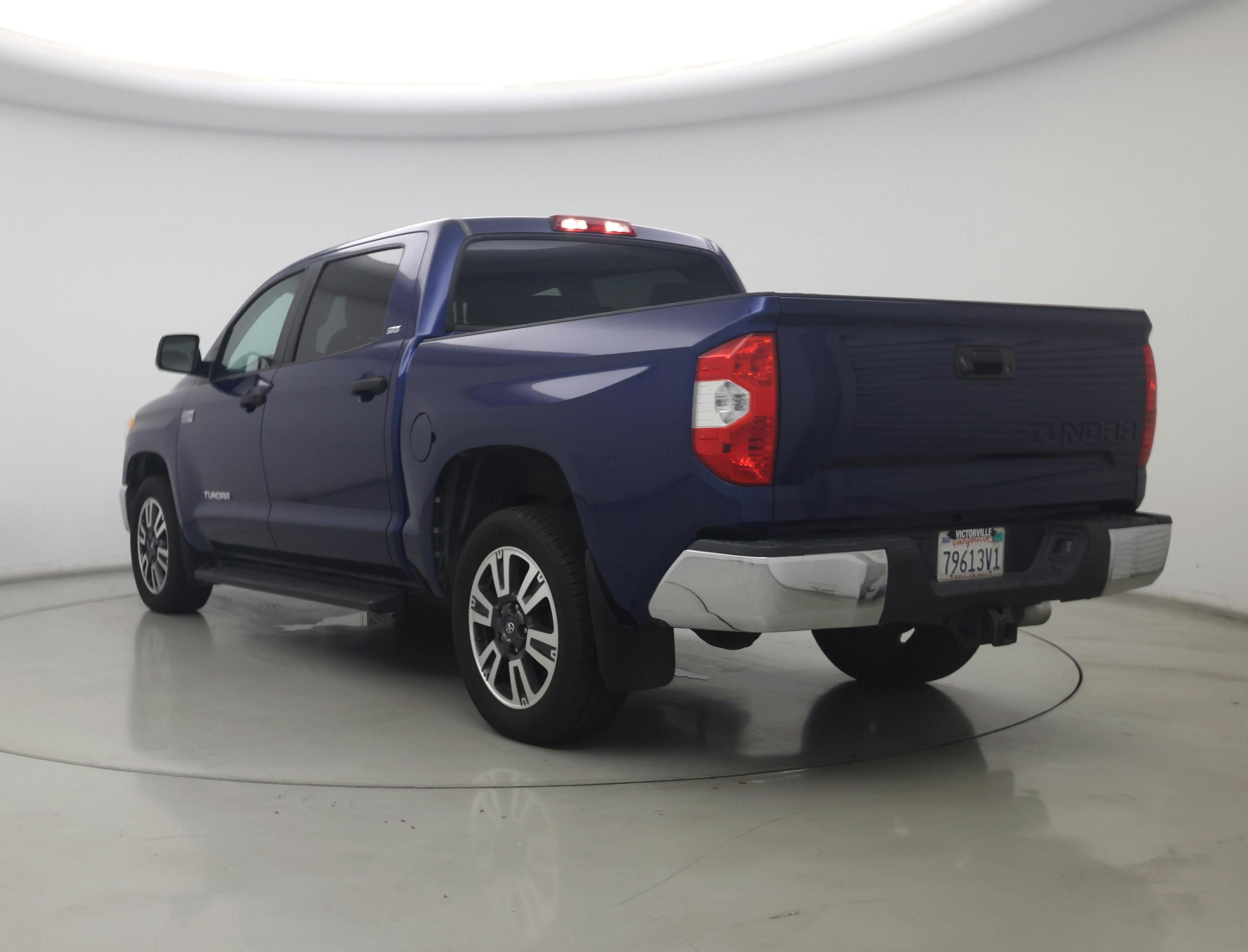 Thumbnail: 2015 Toyota Tundra - 2