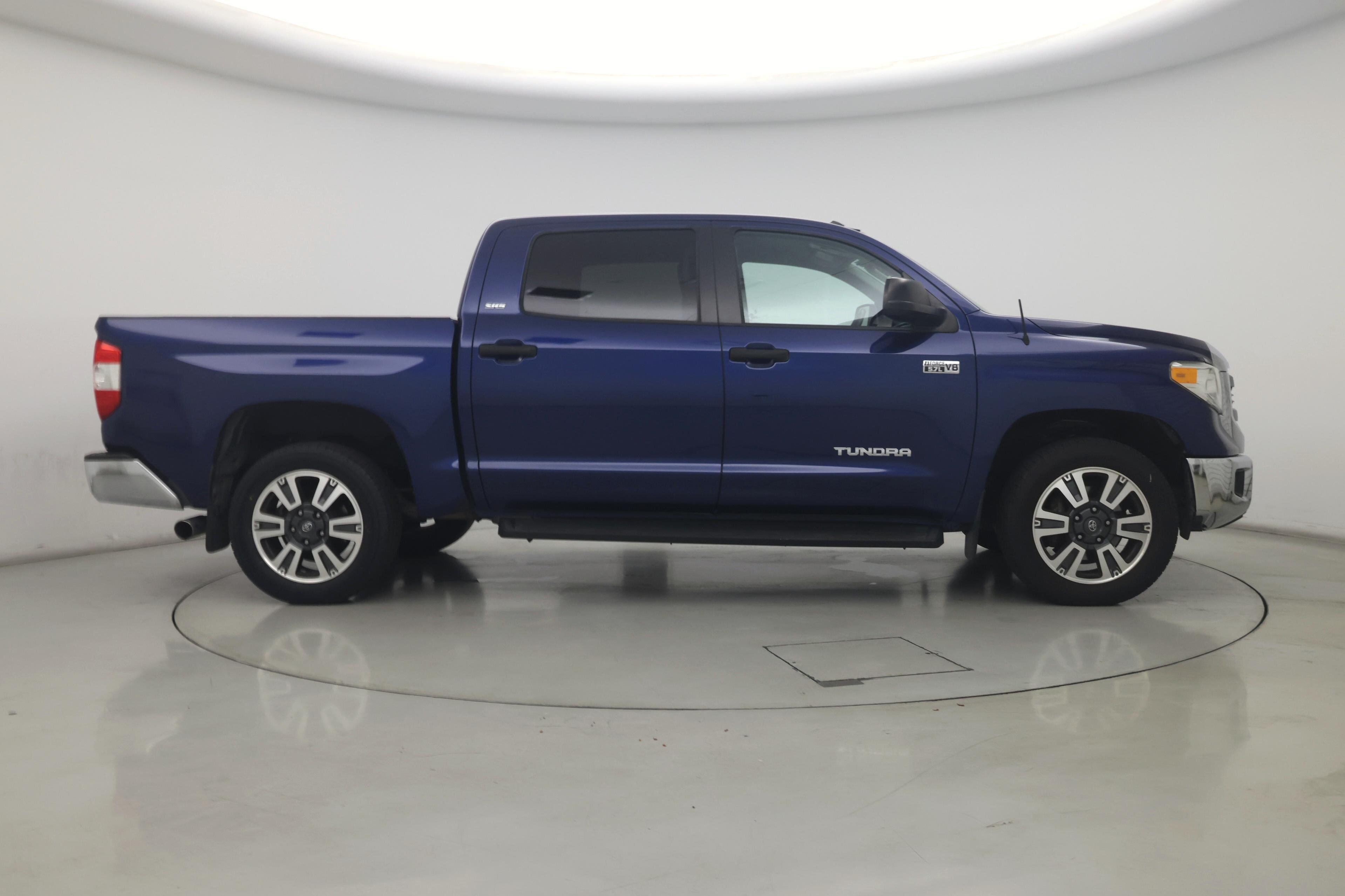 Thumbnail: 2015 Toyota Tundra - 7