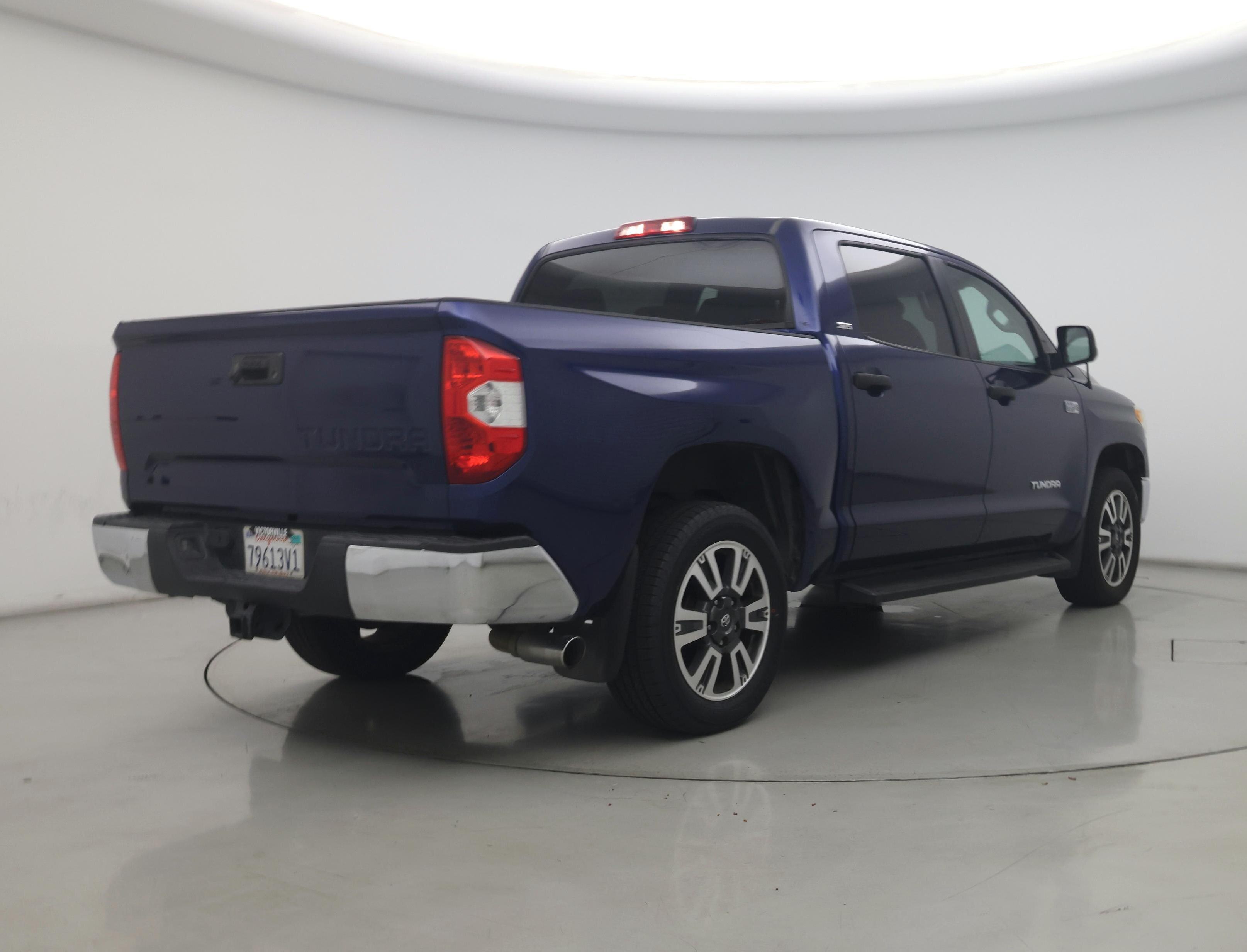 Thumbnail: 2015 Toyota Tundra - 8
