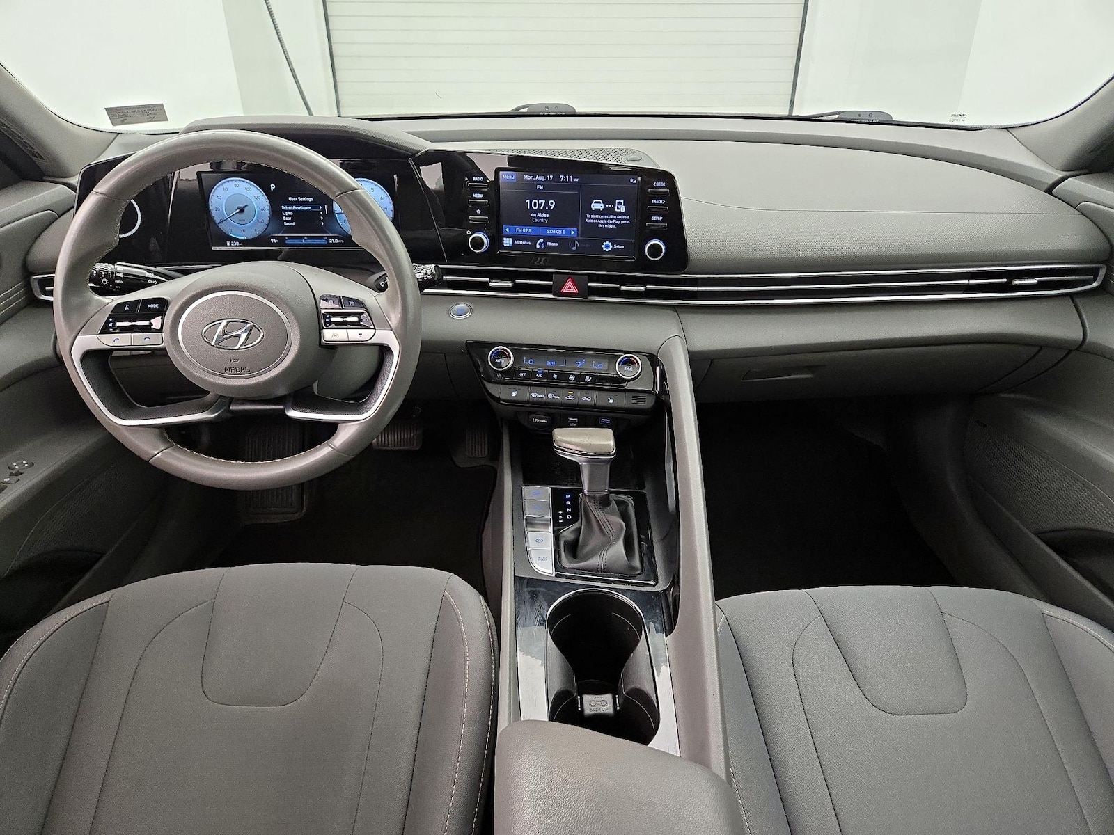 2021 Hyundai Elantra SEL - Photo 10