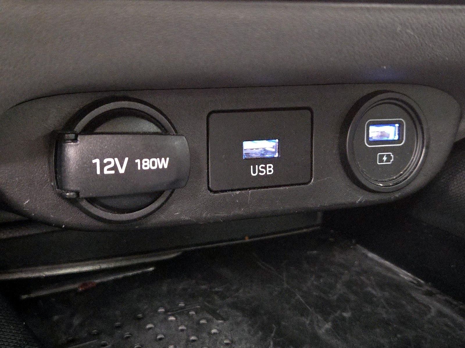 2021 Hyundai Elantra SEL - Photo 19