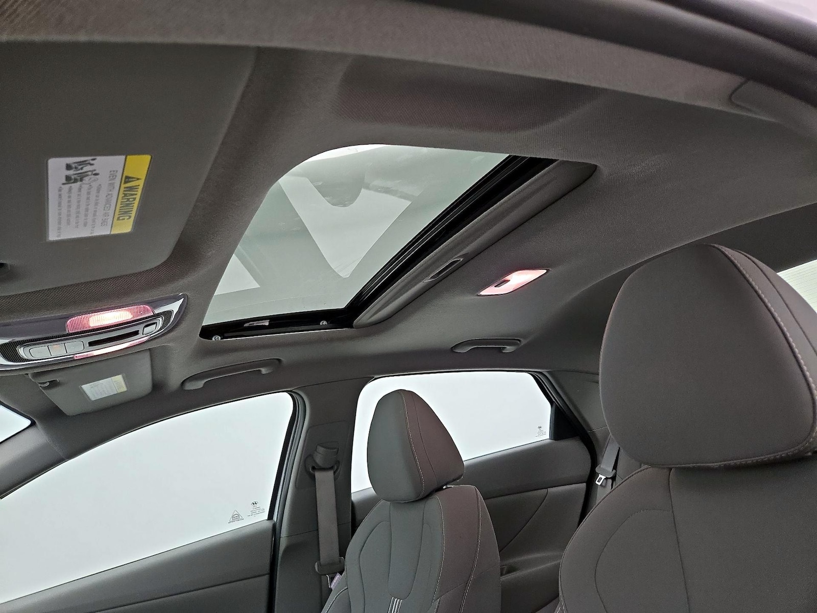 2021 Hyundai Elantra SEL - Photo 20