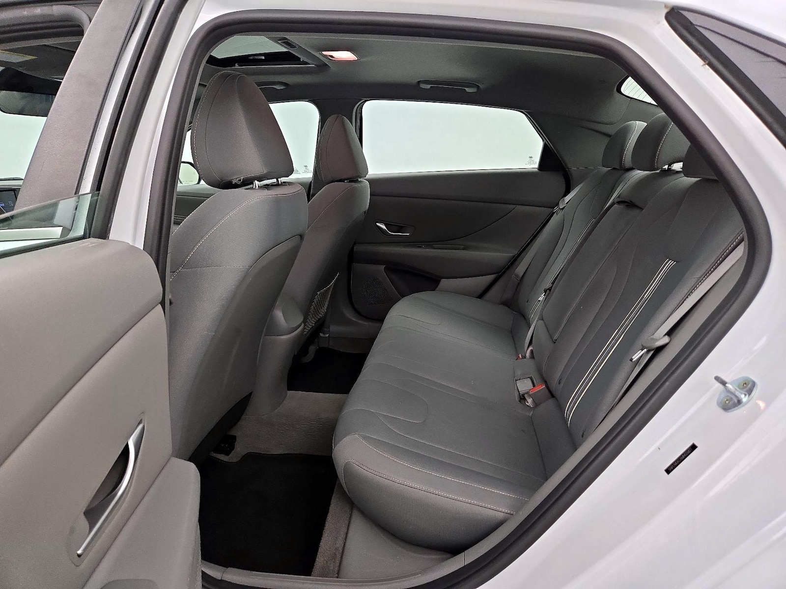 2021 Hyundai Elantra SEL - Photo 21