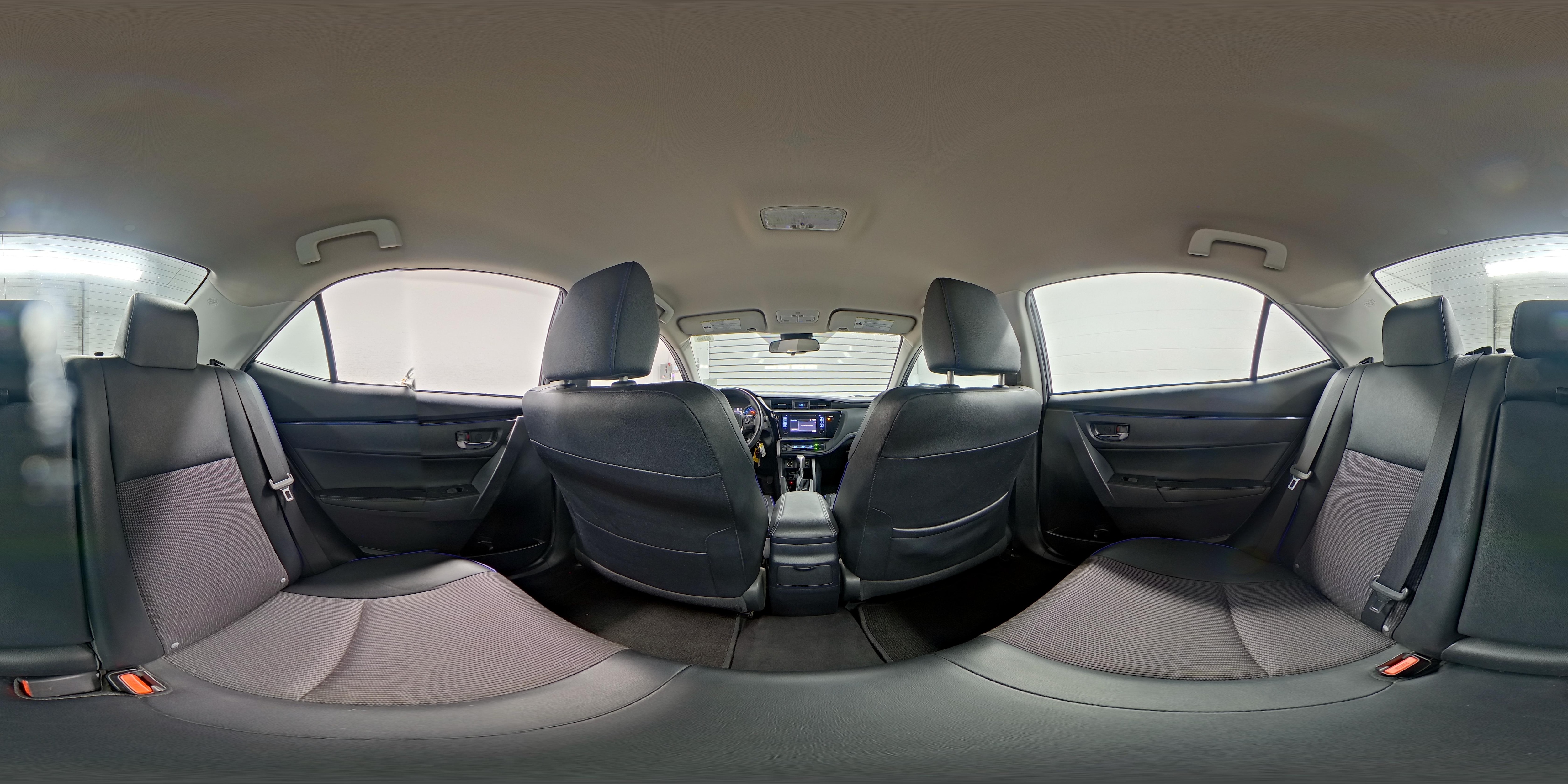 2017 Toyota Corolla SE - Photo 19