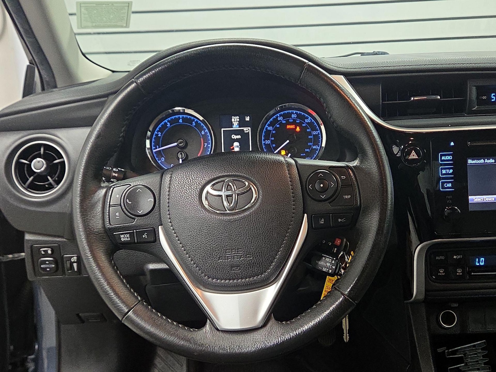 2017 Toyota Corolla SE - Photo 9