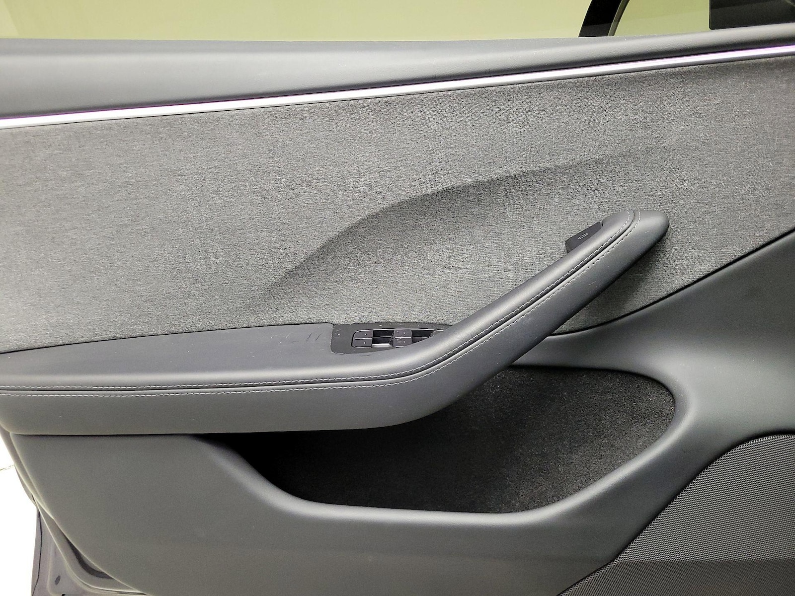 2025 Tesla Model 3 Long Range - Photo 13