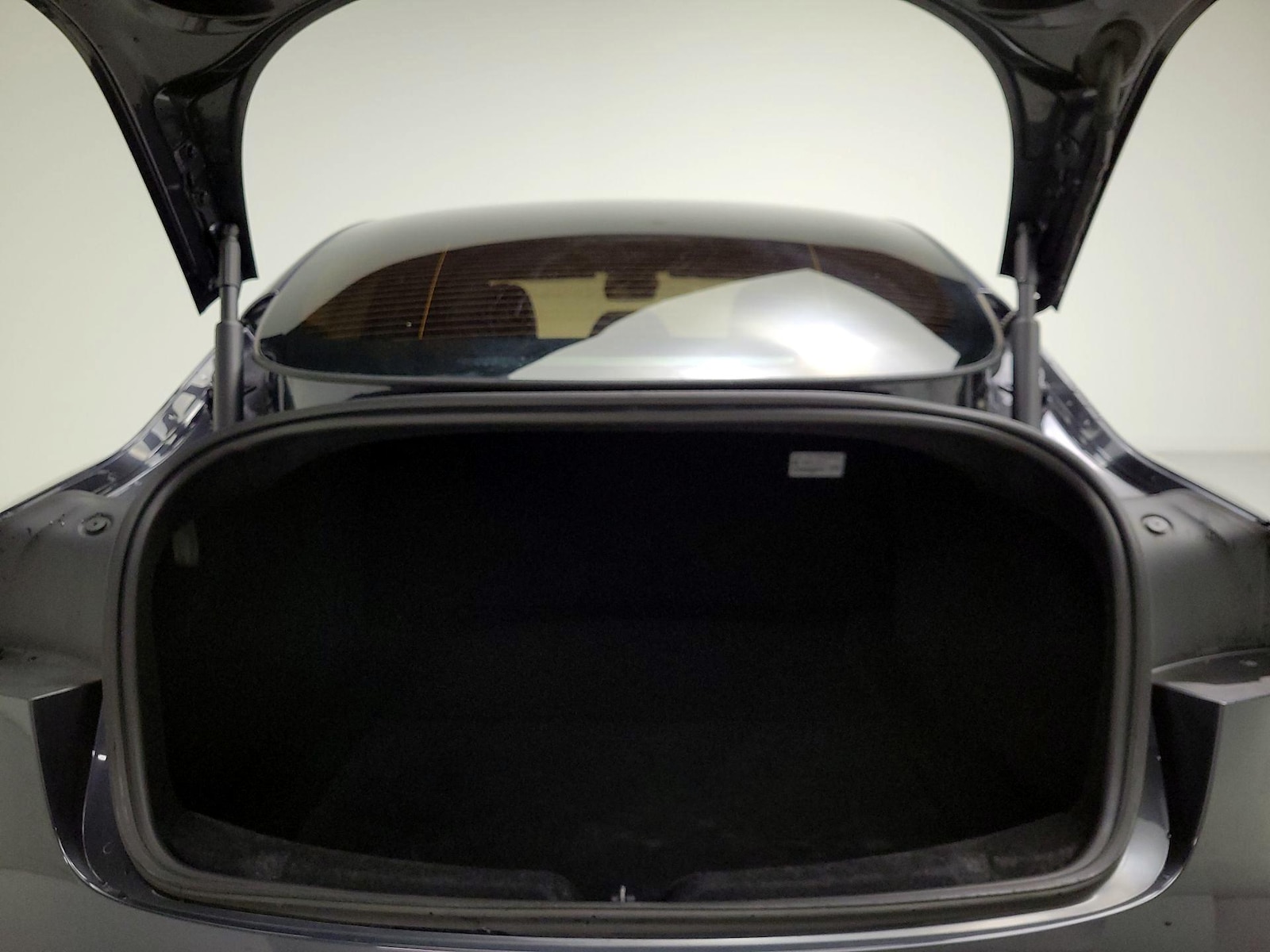 2025 Tesla Model 3 Long Range - Photo 21