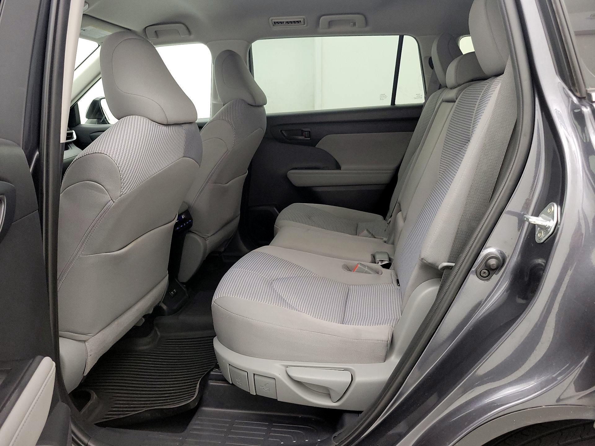 Thumbnail: 2020 Toyota Highlander - 19
