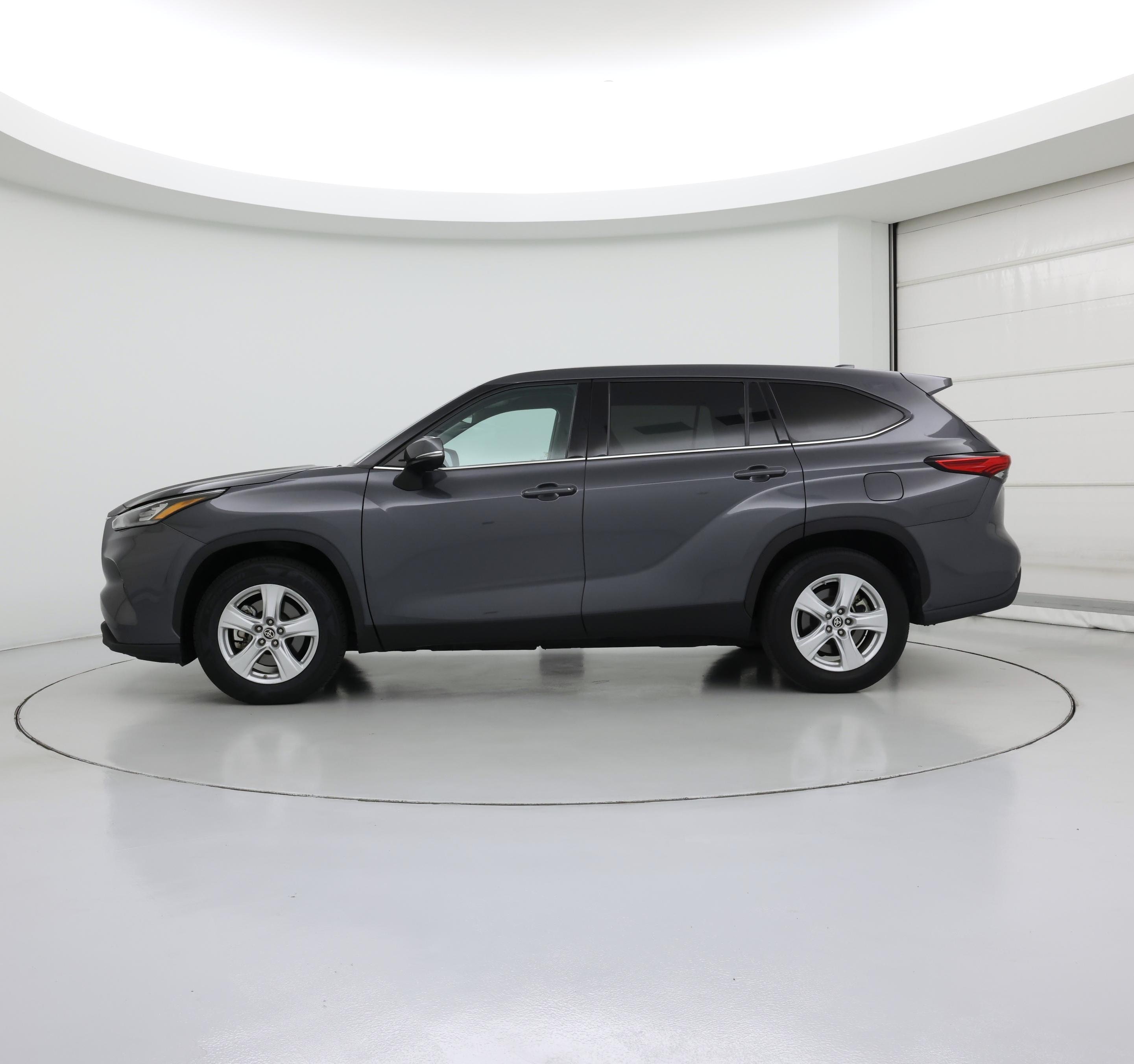 Thumbnail: 2020 Toyota Highlander - 3