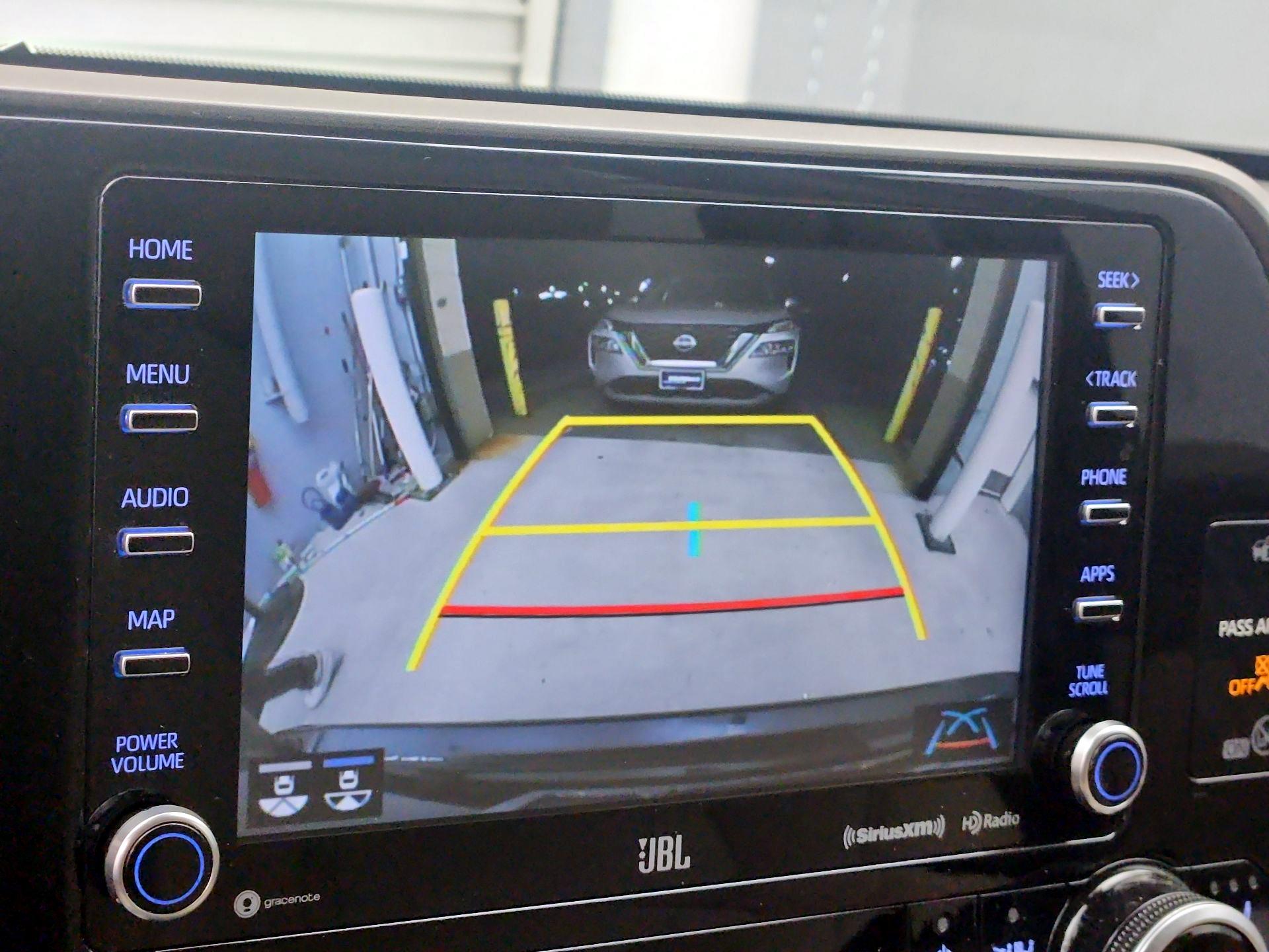 Thumbnail: 2021 Toyota Highlander - 14
