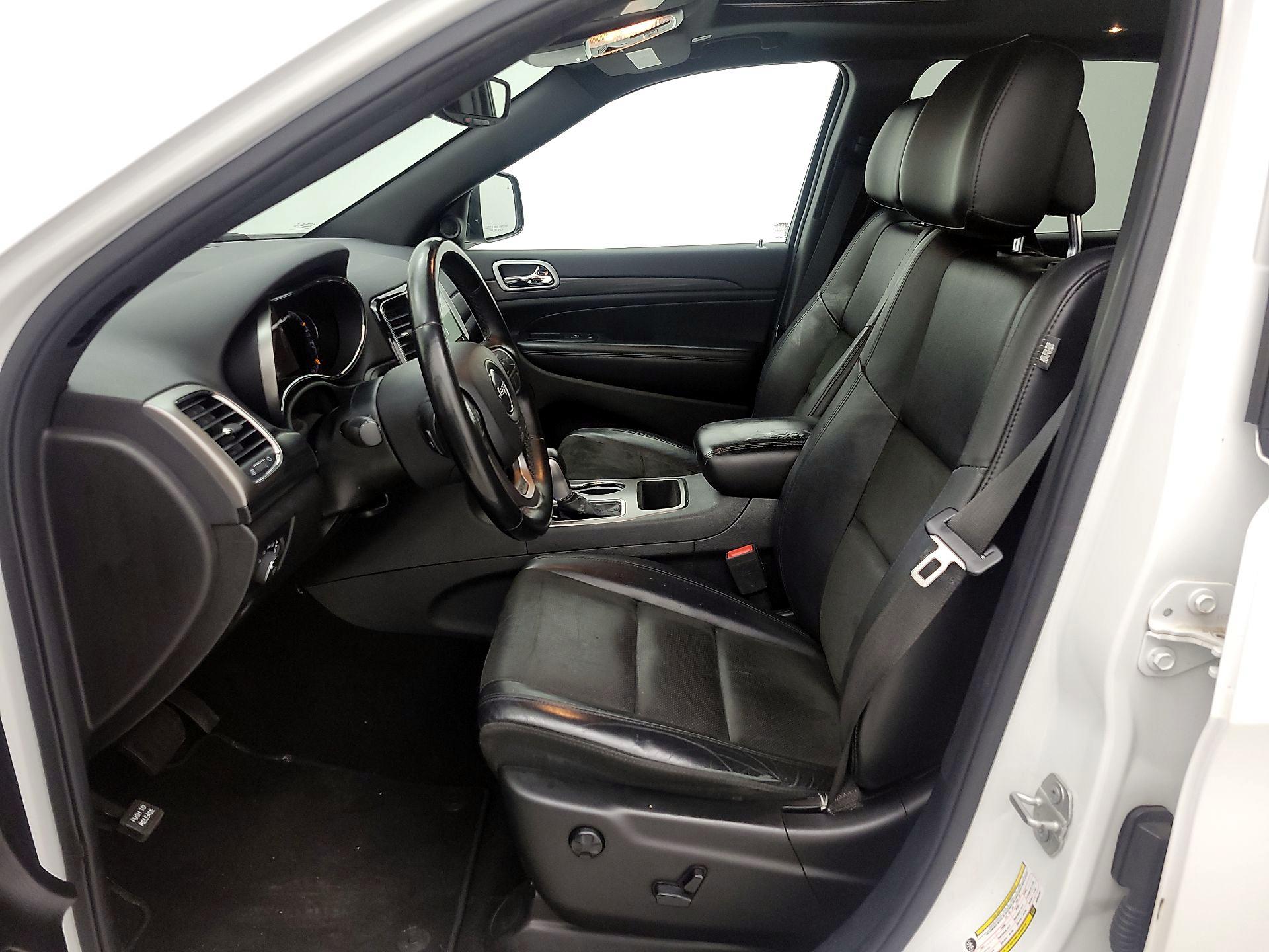 Thumbnail: 2019 Jeep Grand Cherokee - 11