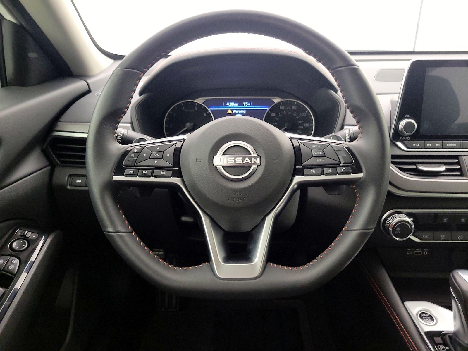 2024 Nissan Altima SR - Photo 11