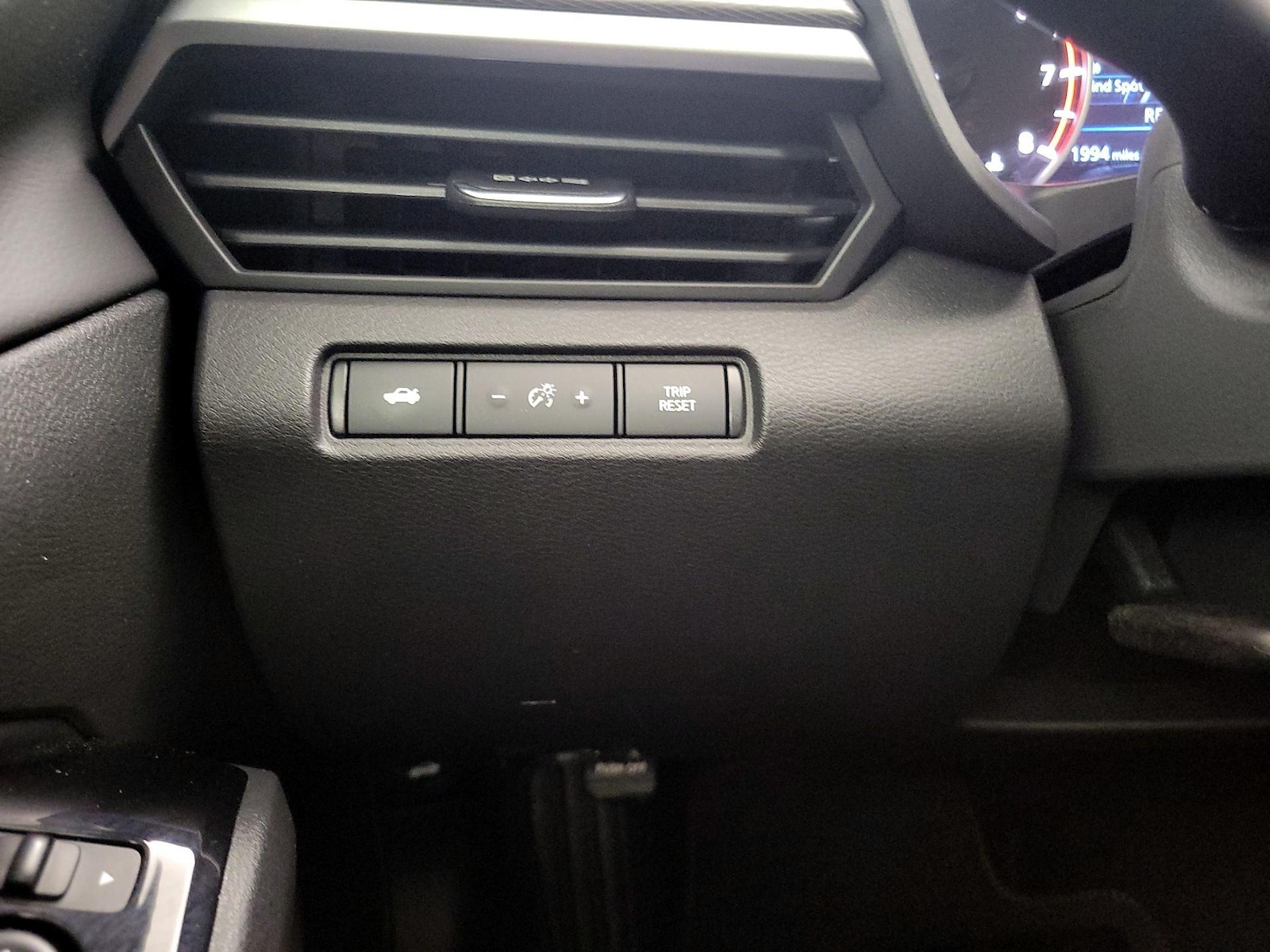 2024 Nissan Altima SR - Photo 14