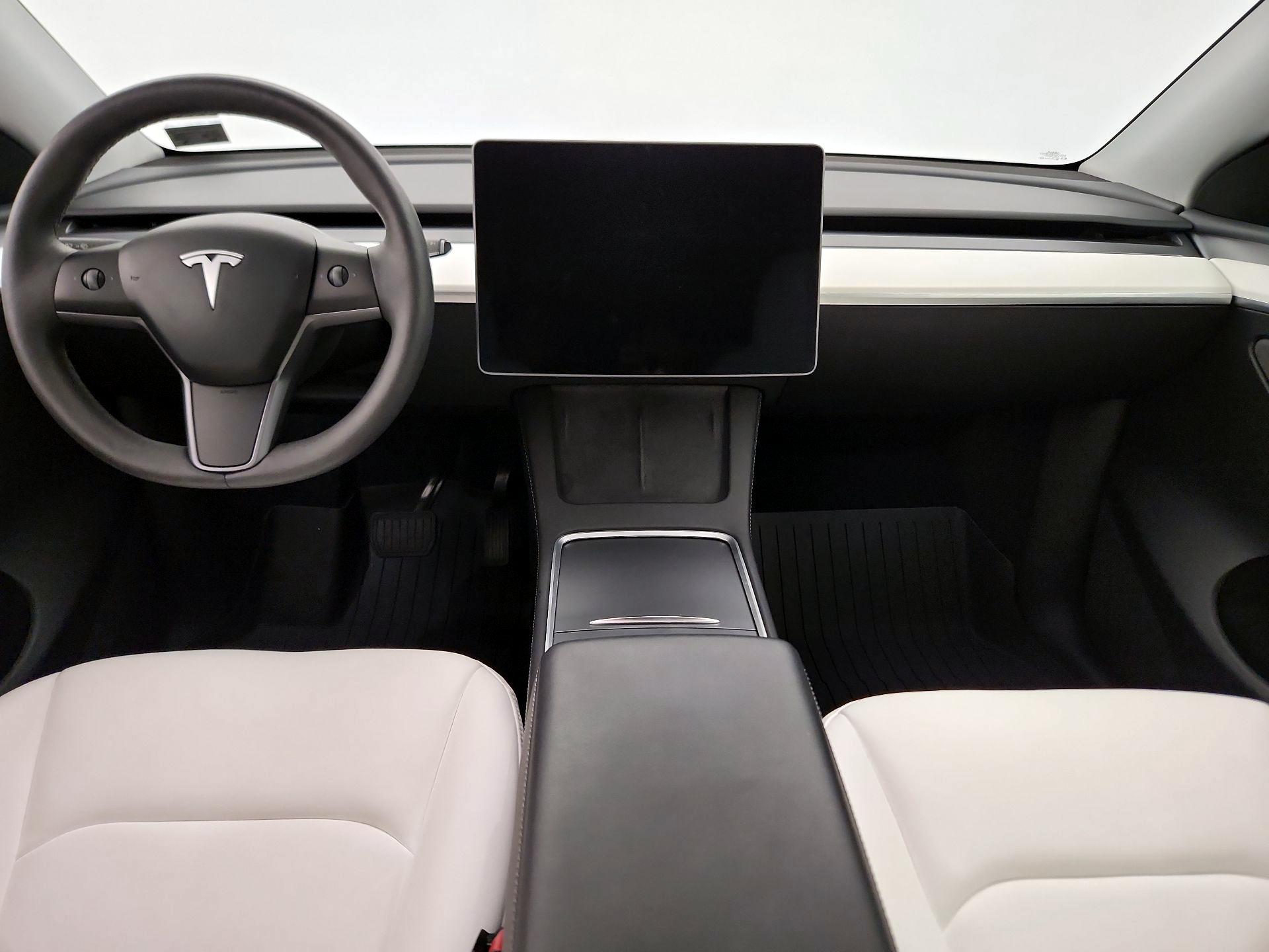 Thumbnail: 2024 Tesla Model Y - 9
