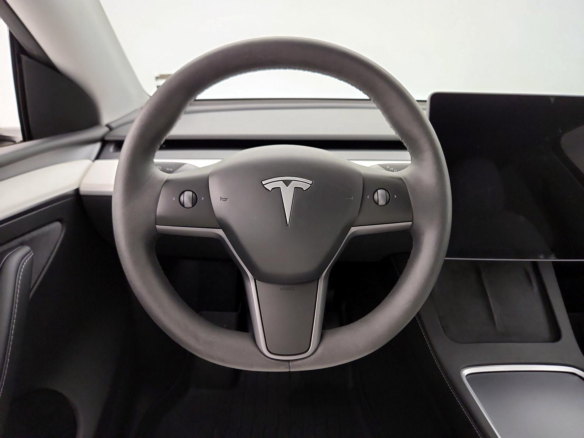Thumbnail: 2024 Tesla Model Y - 10
