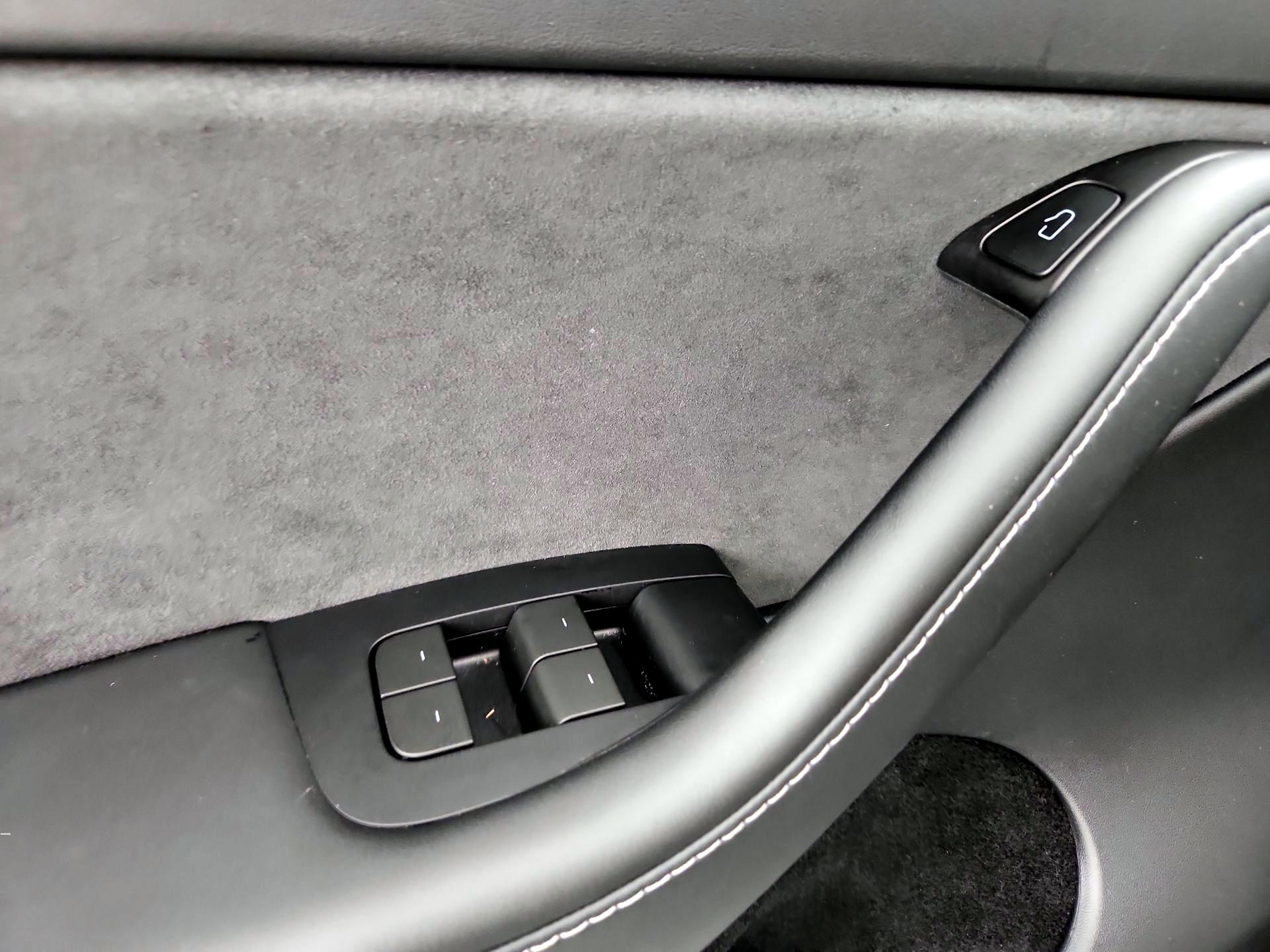 Thumbnail: 2024 Tesla Model Y - 12