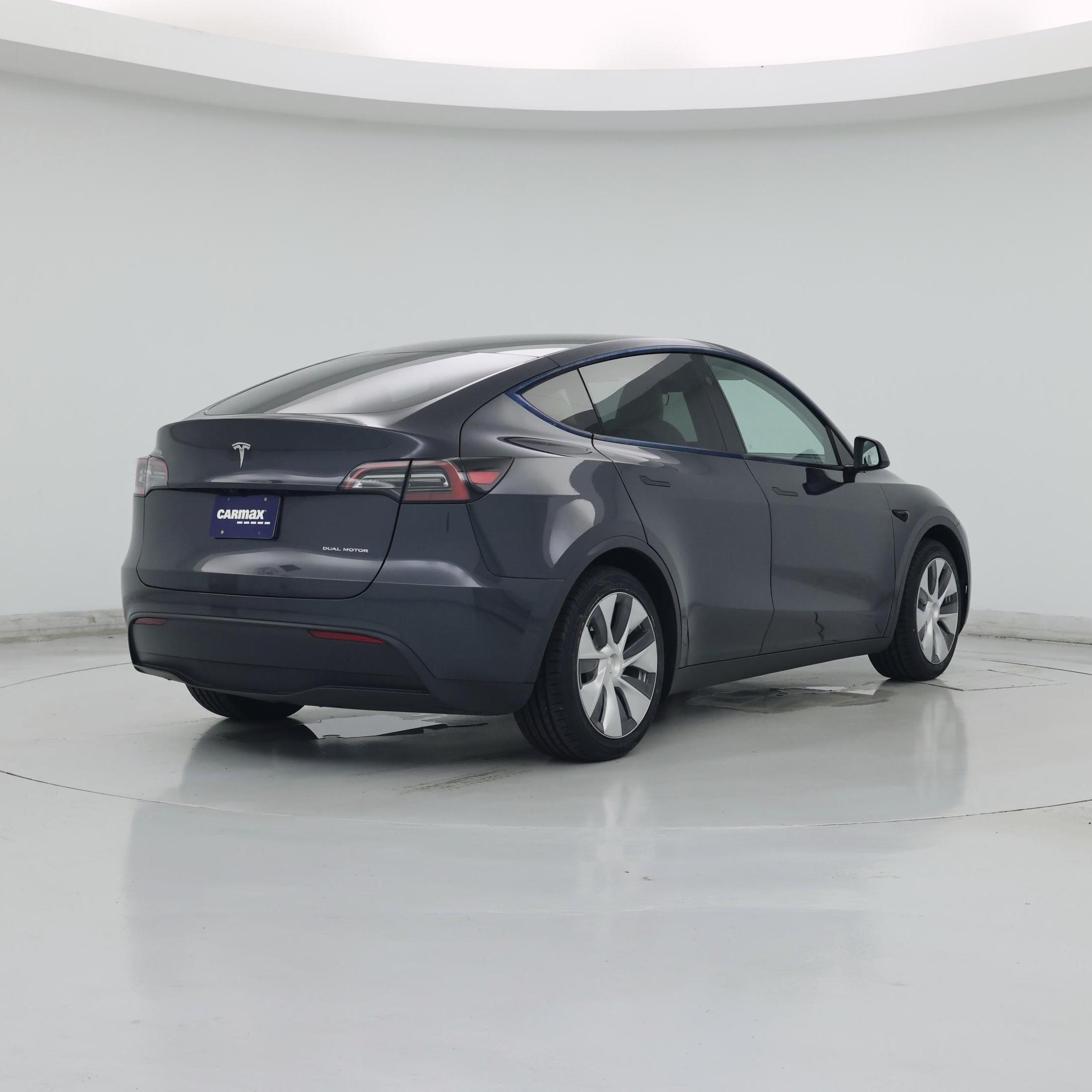 Thumbnail: 2024 Tesla Model Y - 8