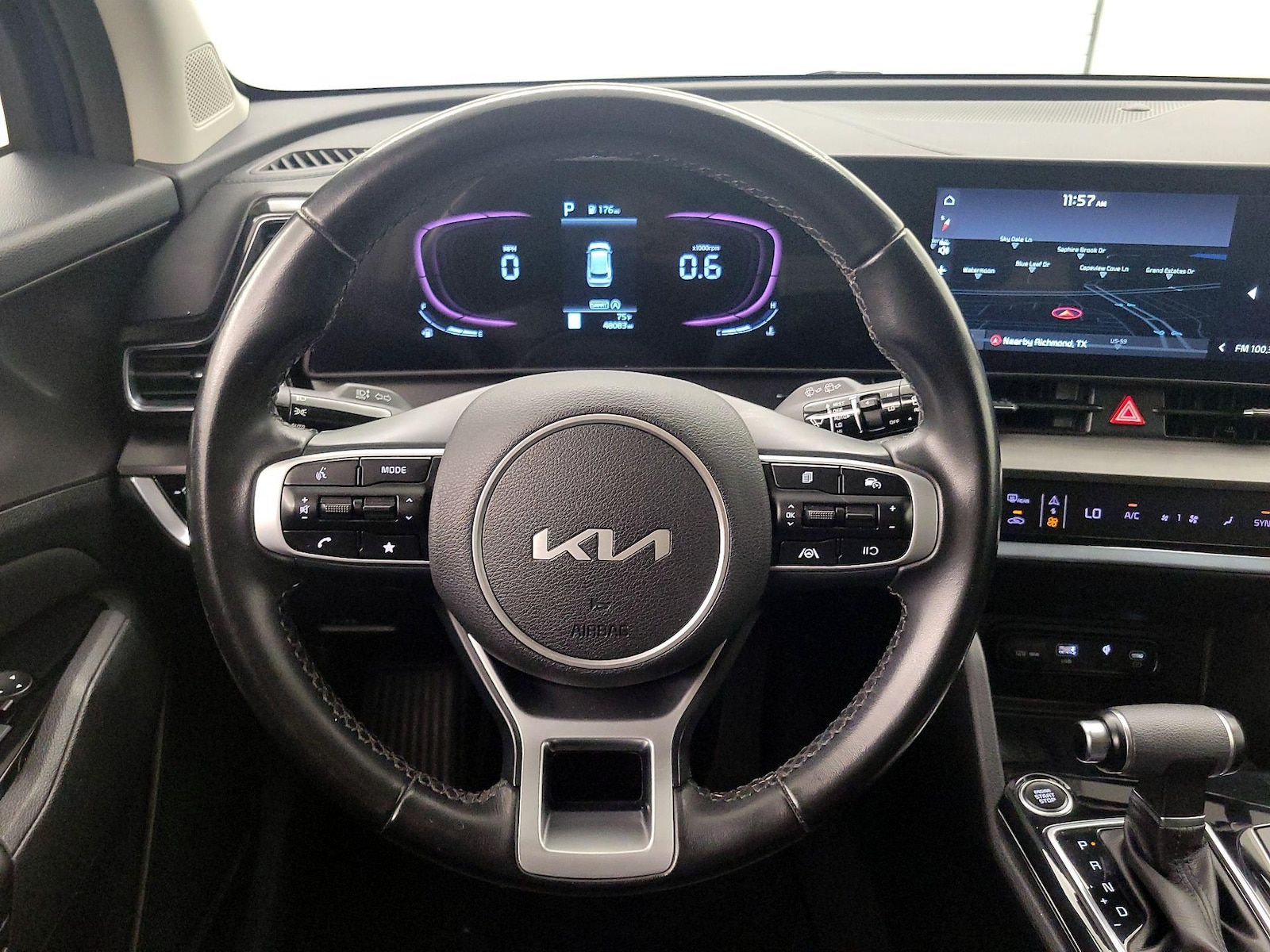 2023 Kia Sportage EX - Photo 11