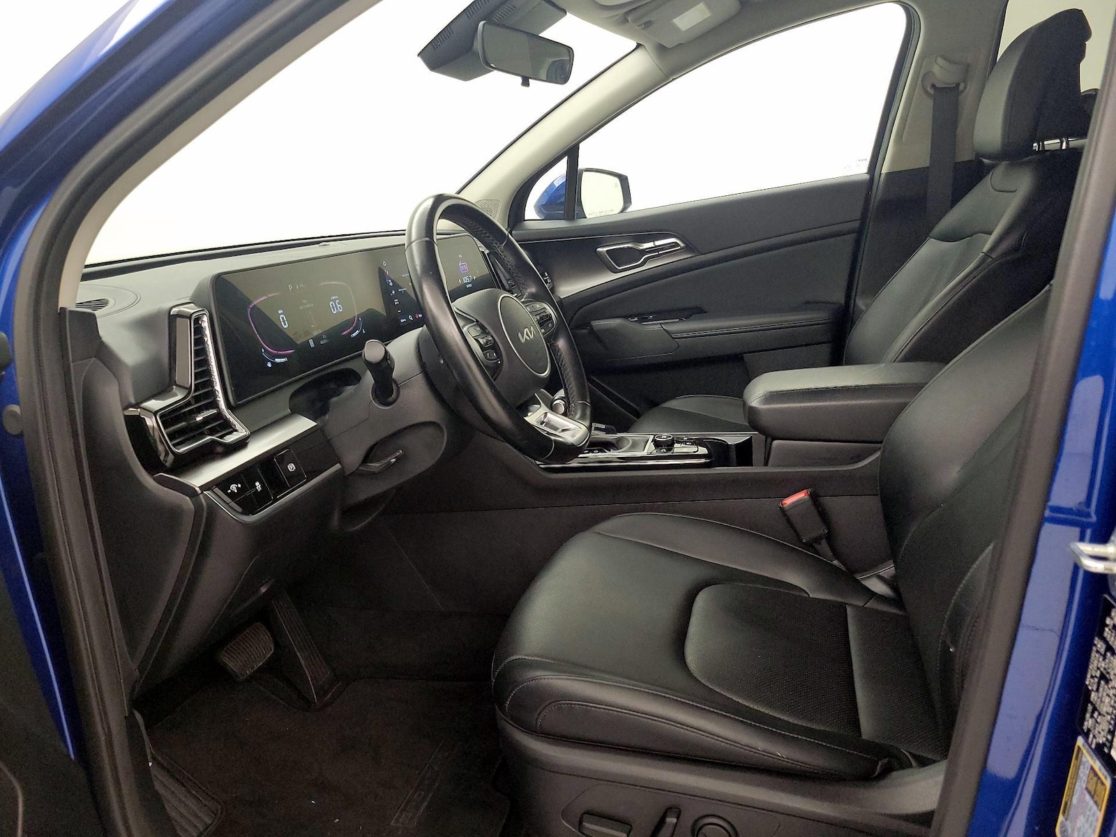 2023 Kia Sportage EX - Photo 12