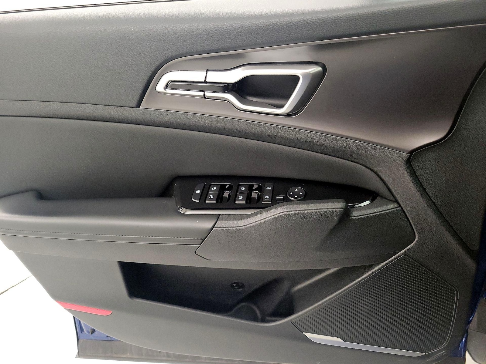 2023 Kia Sportage EX - Photo 13