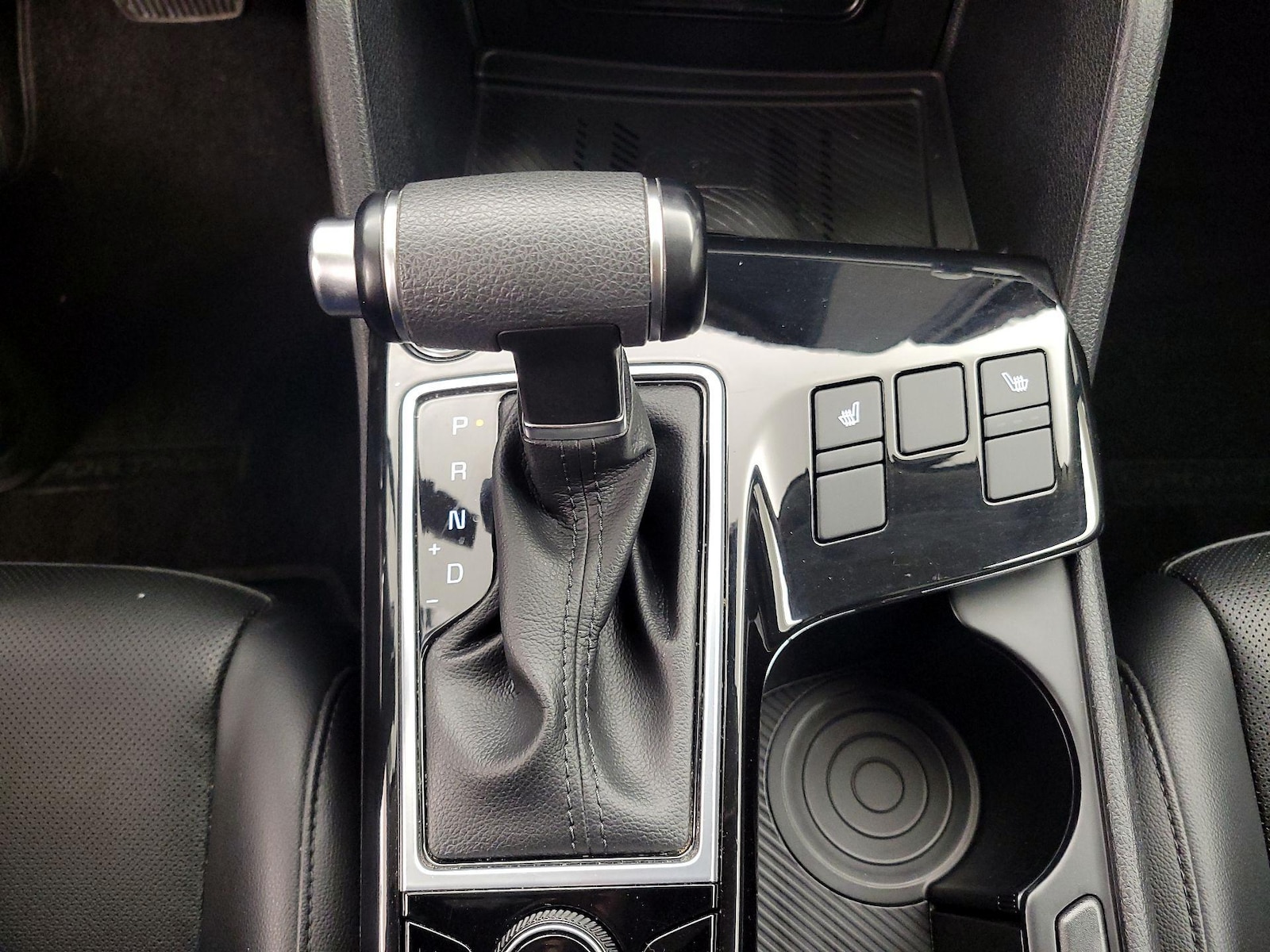 2023 Kia Sportage EX - Photo 19
