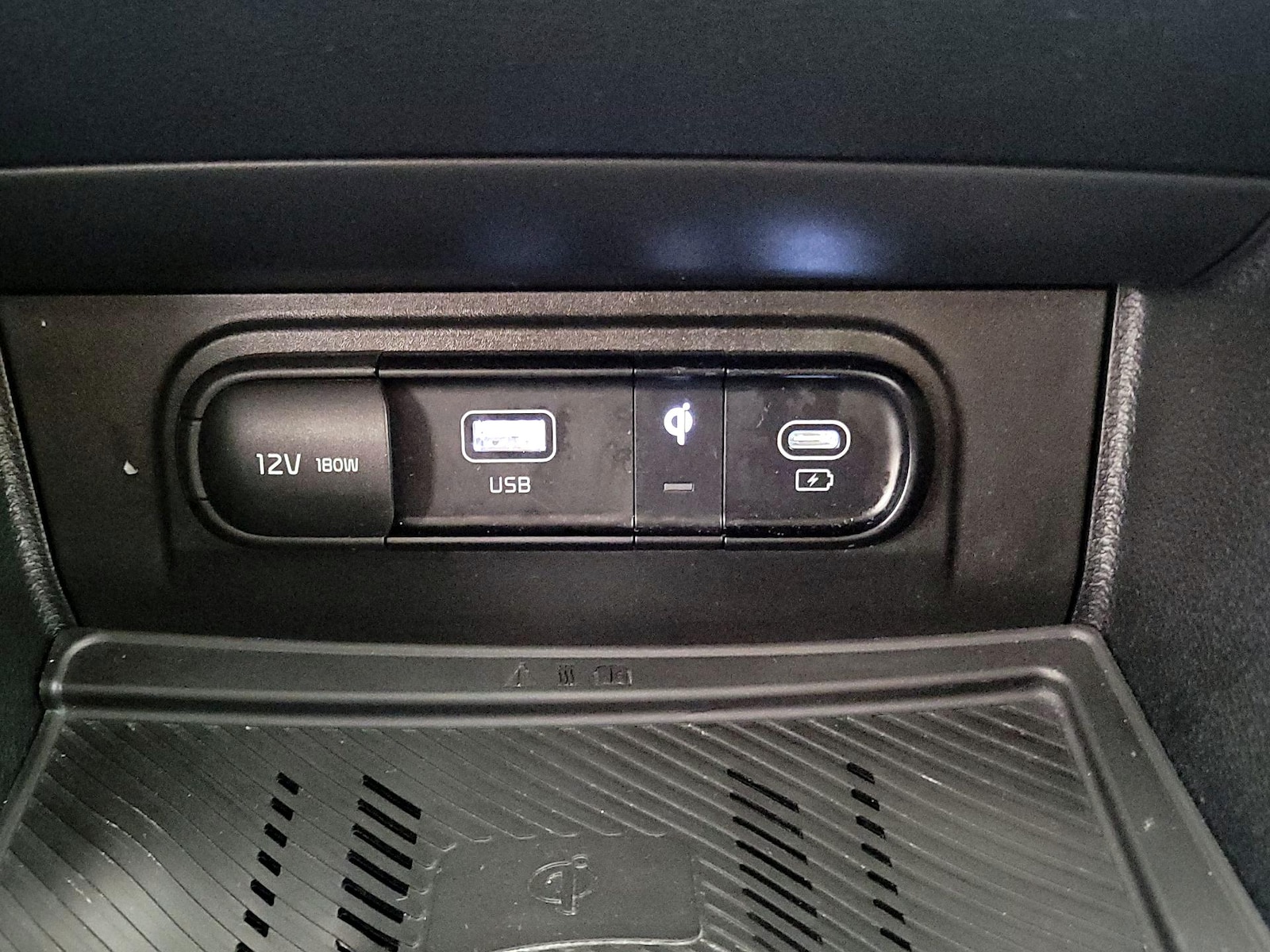 2023 Kia Sportage EX - Photo 20
