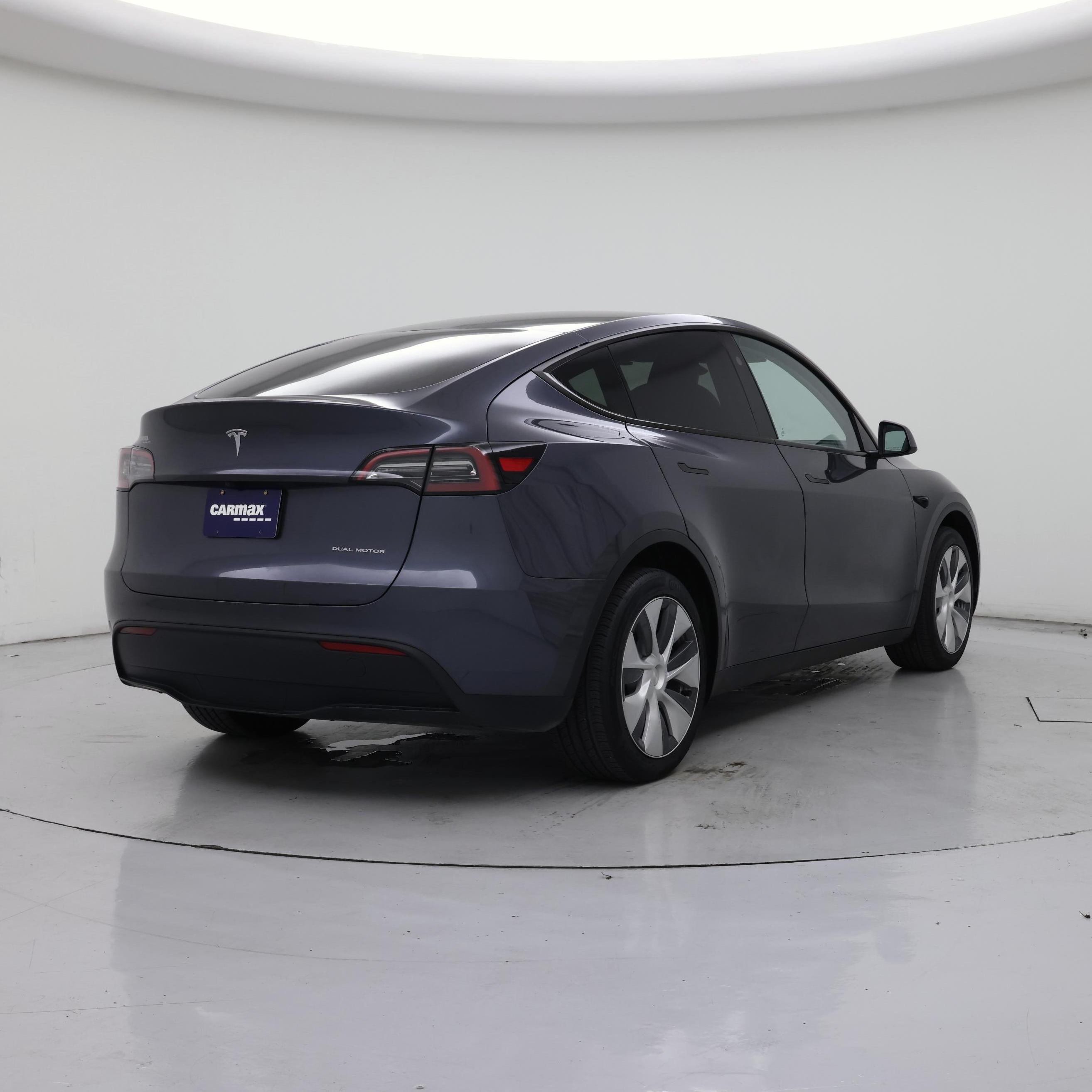 Thumbnail: 2023 Tesla Model Y - 8