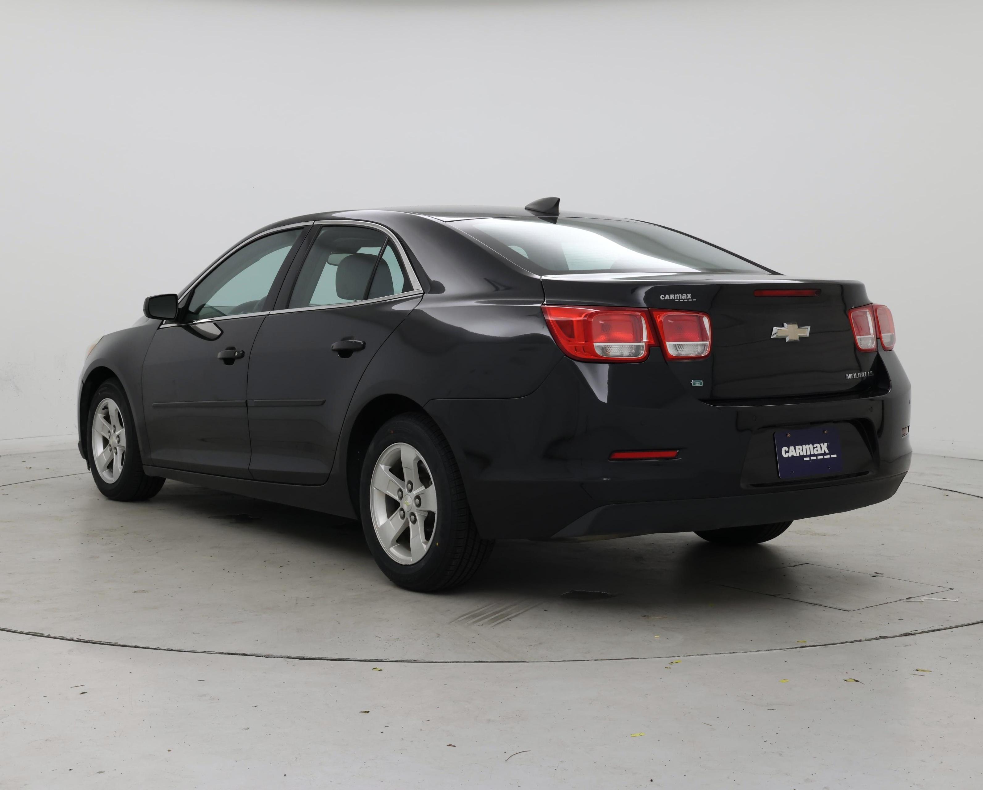 Thumbnail: 2015 Chevrolet Malibu - 2