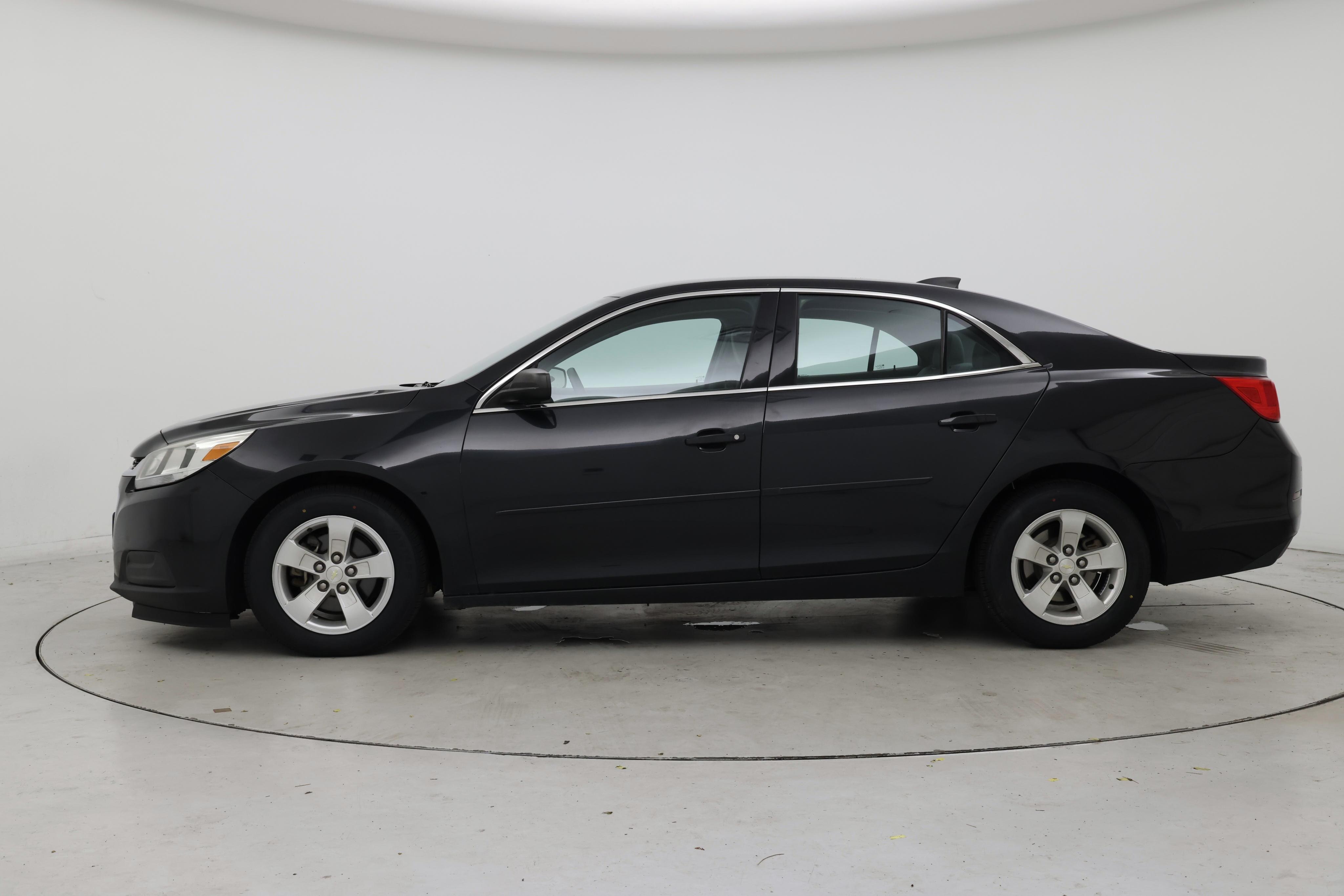 Thumbnail: 2015 Chevrolet Malibu - 3